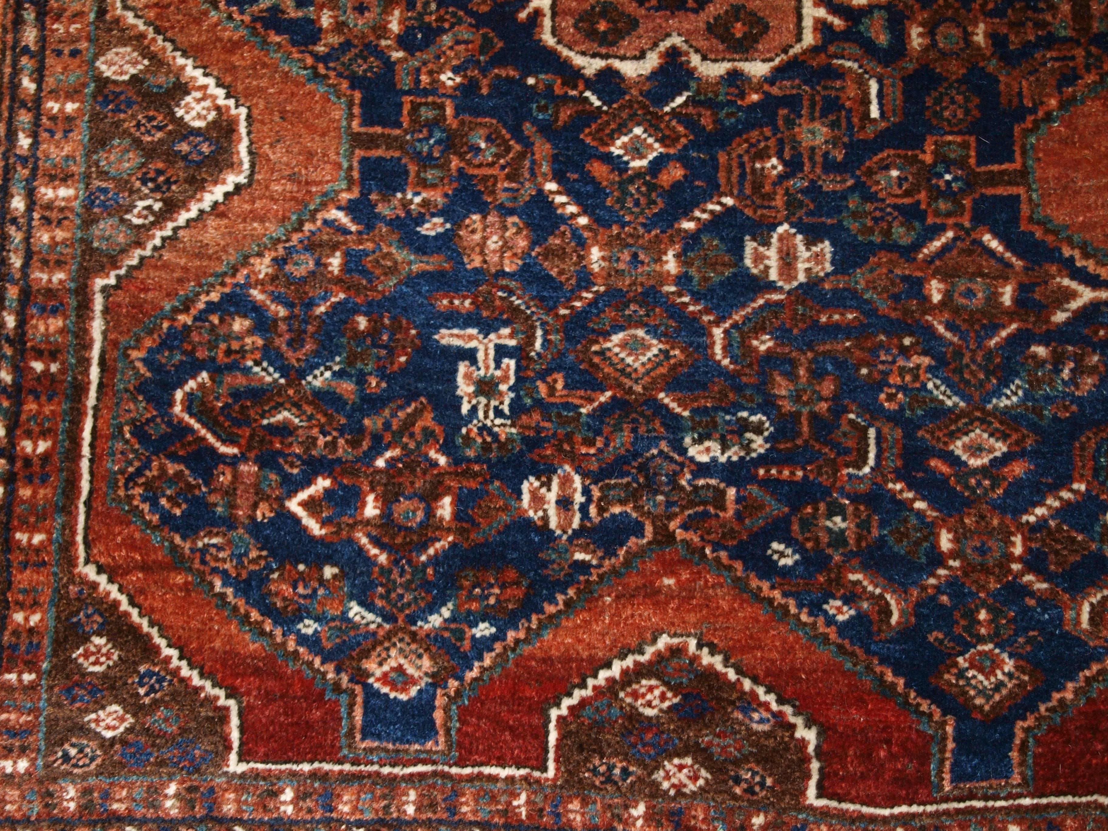 Antique South West Persian Khamseh Baharlu Tribal Rug, Single Medallion 1