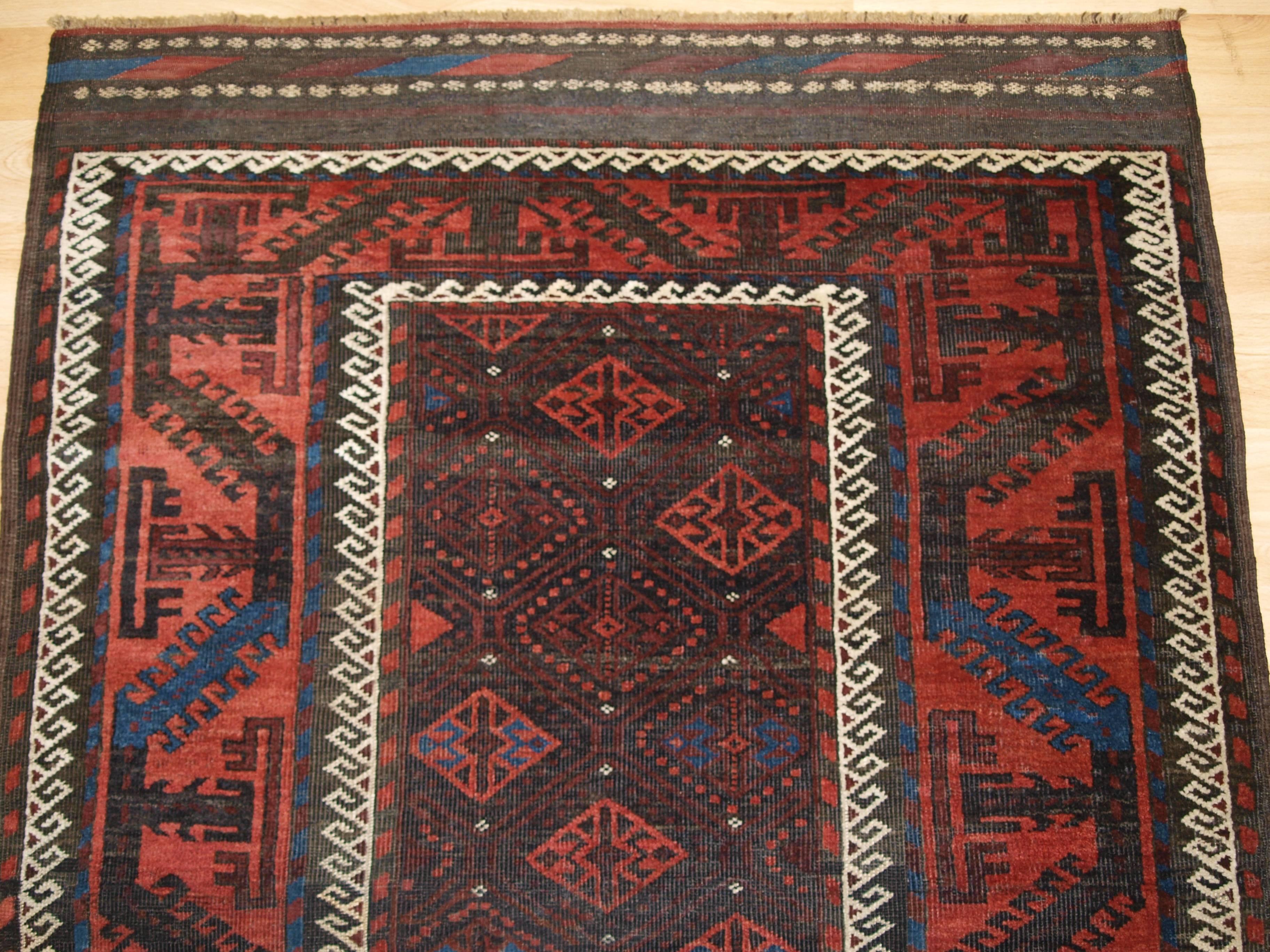 Superb Baluch Rug with a Diamond Lattice Design, circa 1870 In Excellent Condition For Sale In Moreton-in-Marsh, GB