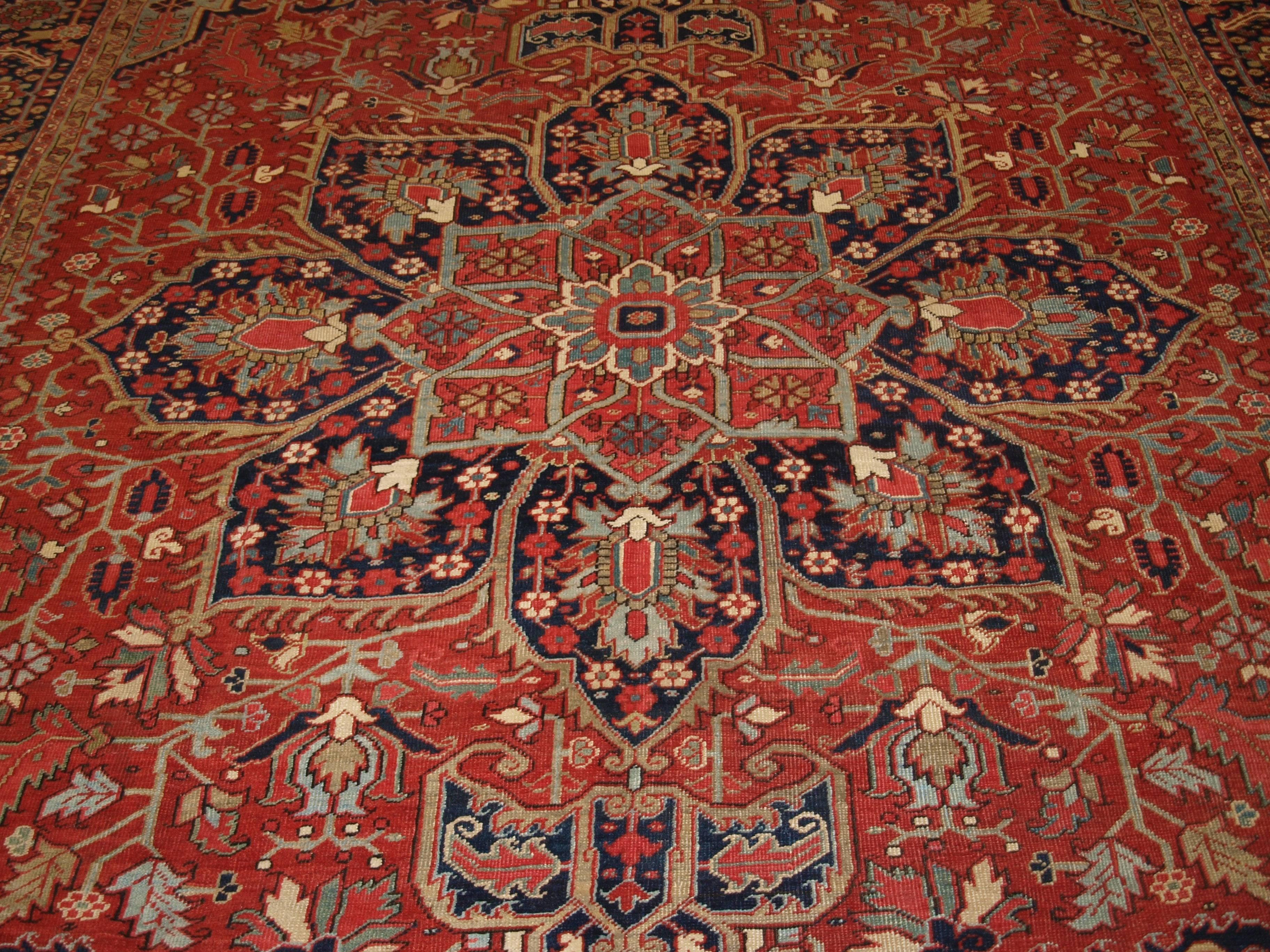 Antique Persian Heriz Carpet, Soft Reds and Light Blues 4