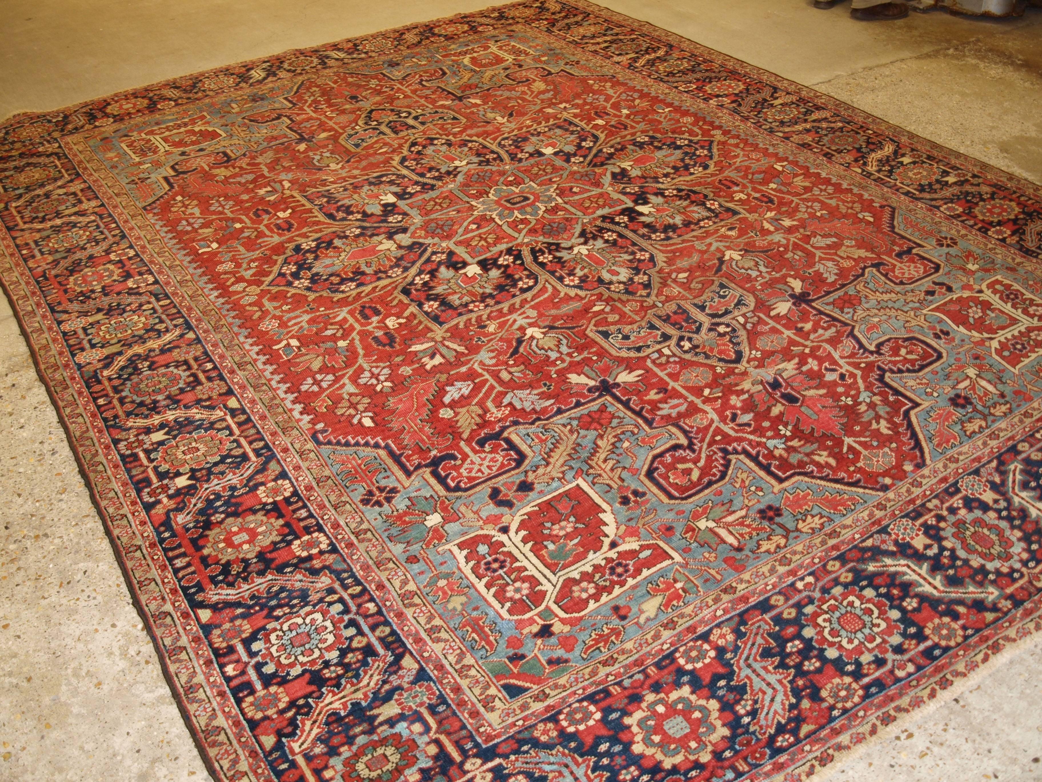 Antique Persian Heriz Carpet, Soft Reds and Light Blues 5
