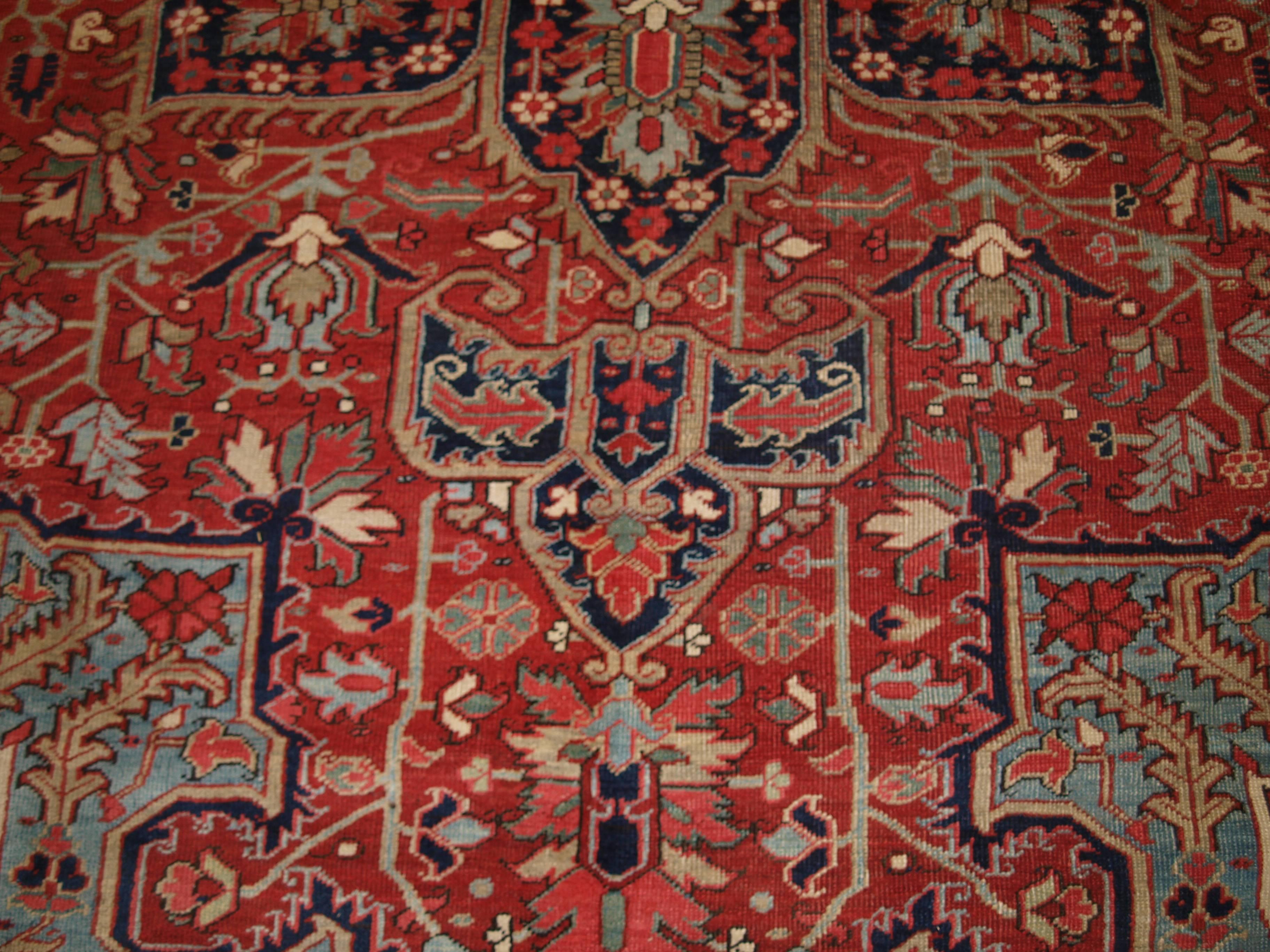 Antique Persian Heriz Carpet, Soft Reds and Light Blues 3