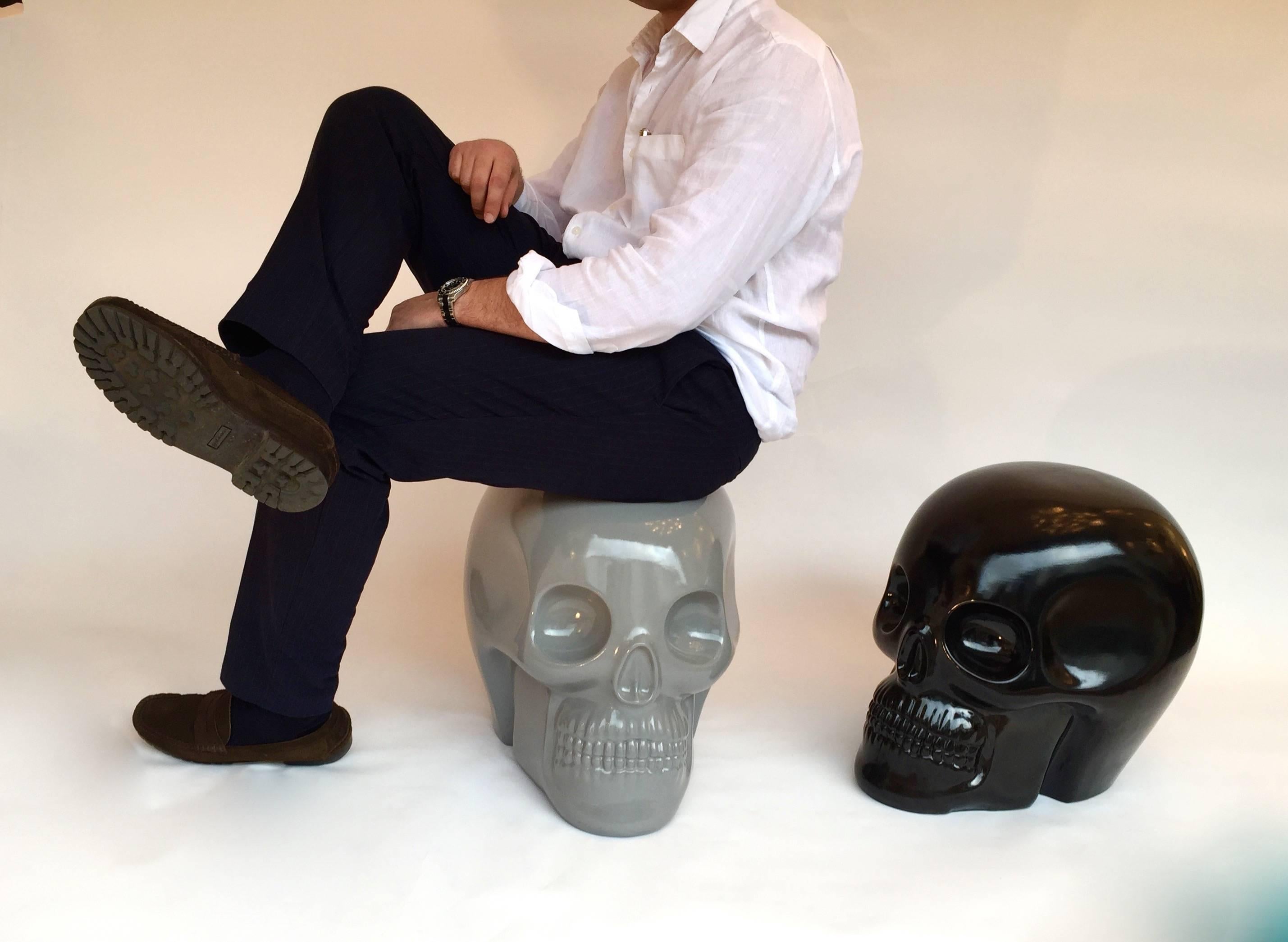 Beaux Arts Stool Skull in Grey Ceramic by Antonio Cagianelli, Contemporary For Sale
