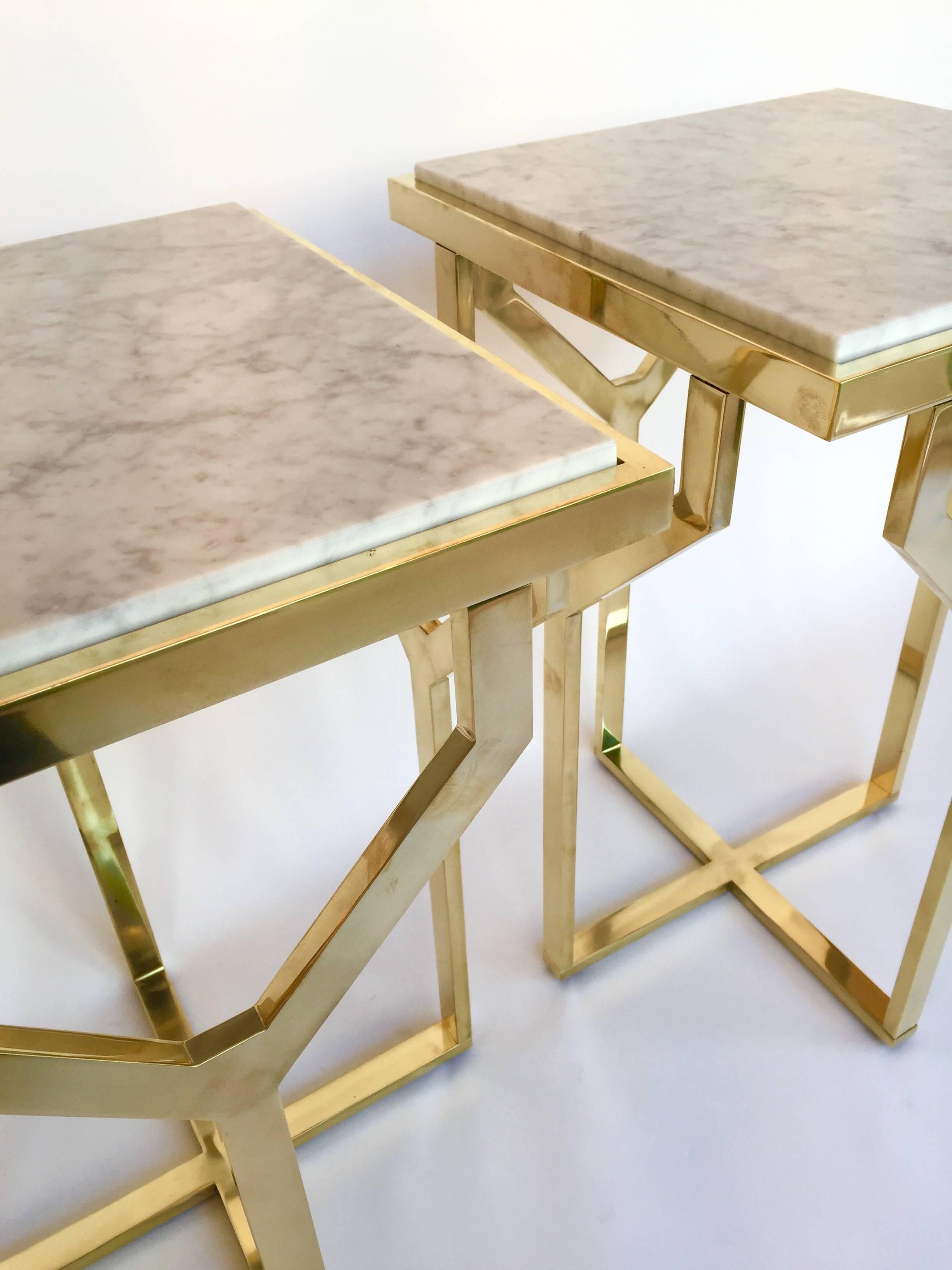 Contemporary Pair of Side Table Y Brass and Marble, Italy In Excellent Condition In SAINT-OUEN, FR