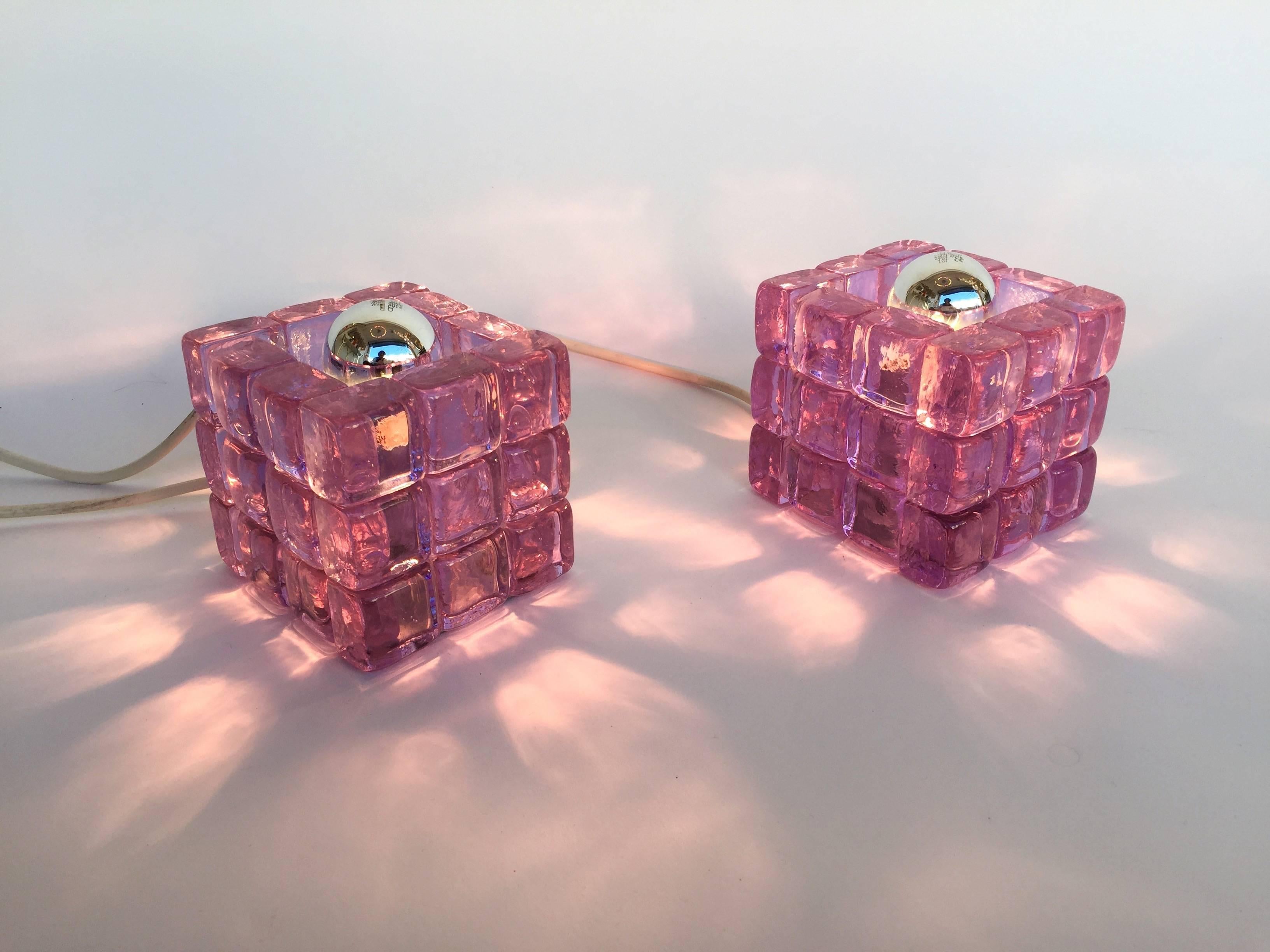 Interesting pair of table or bedside cube lamps by Albano Poli for the manufacture Poliarte in Verona. rare in this Parma purple color glass. Its a famous manufacture like Mazzega Murano, Carlo Nason, Venini, Vistosi, VeArt, La Murinna, Artemide in