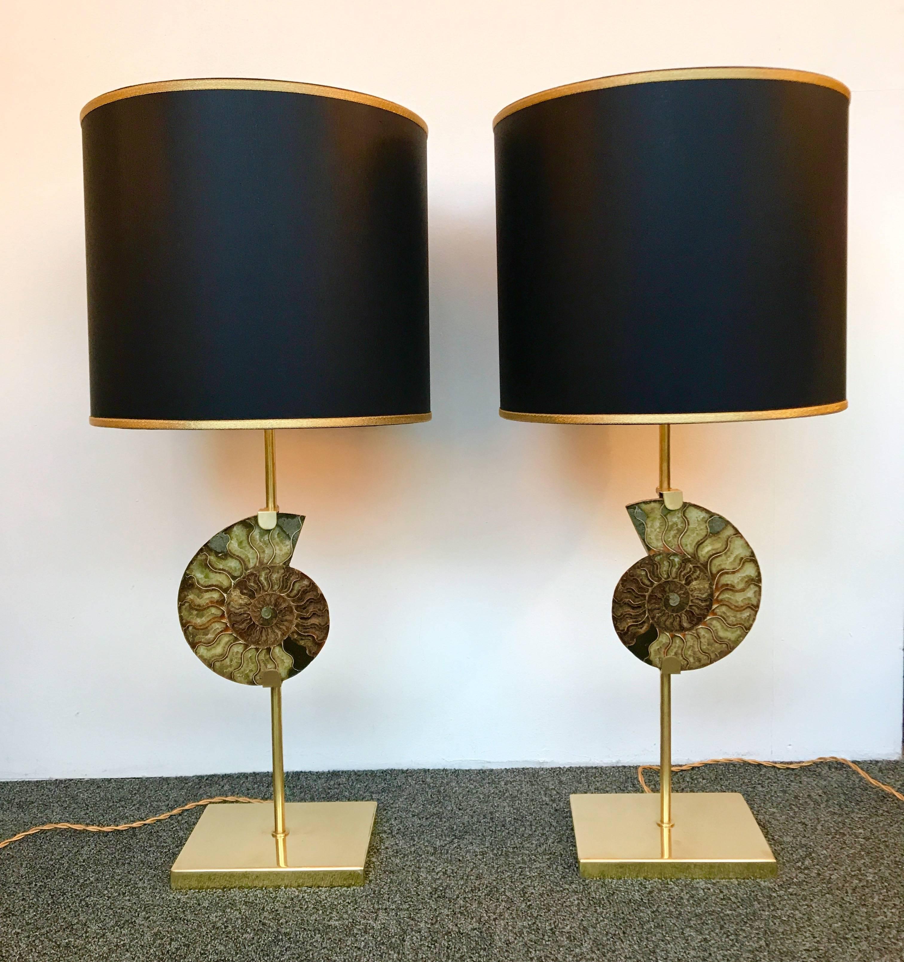 Pair of Lamps Brass Ammonite Fossil, Contemporary, Italy In Excellent Condition In SAINT-OUEN, FR