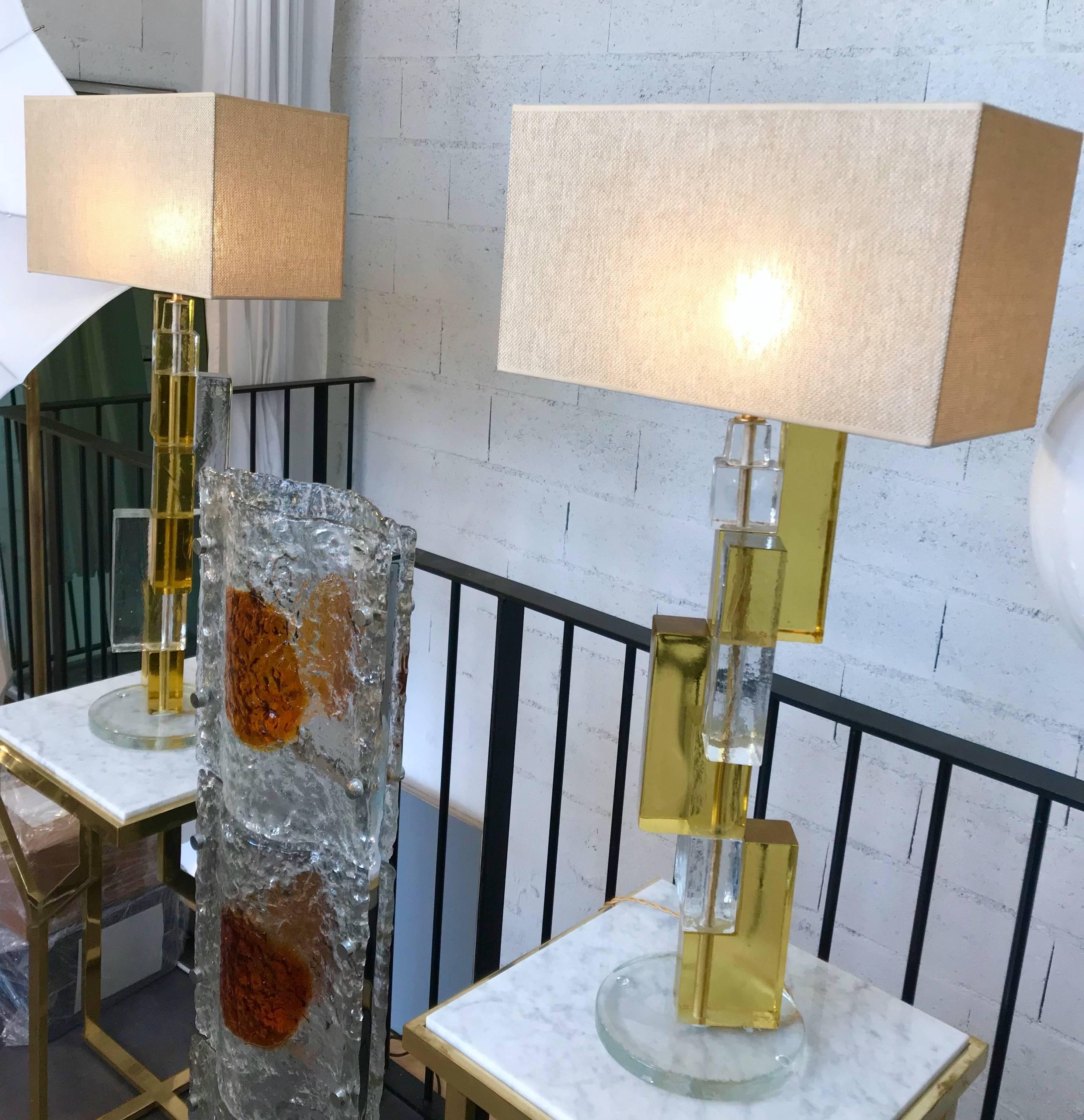 Contemporary Pair of Lamps Cubic Murano Glass and Brass 3