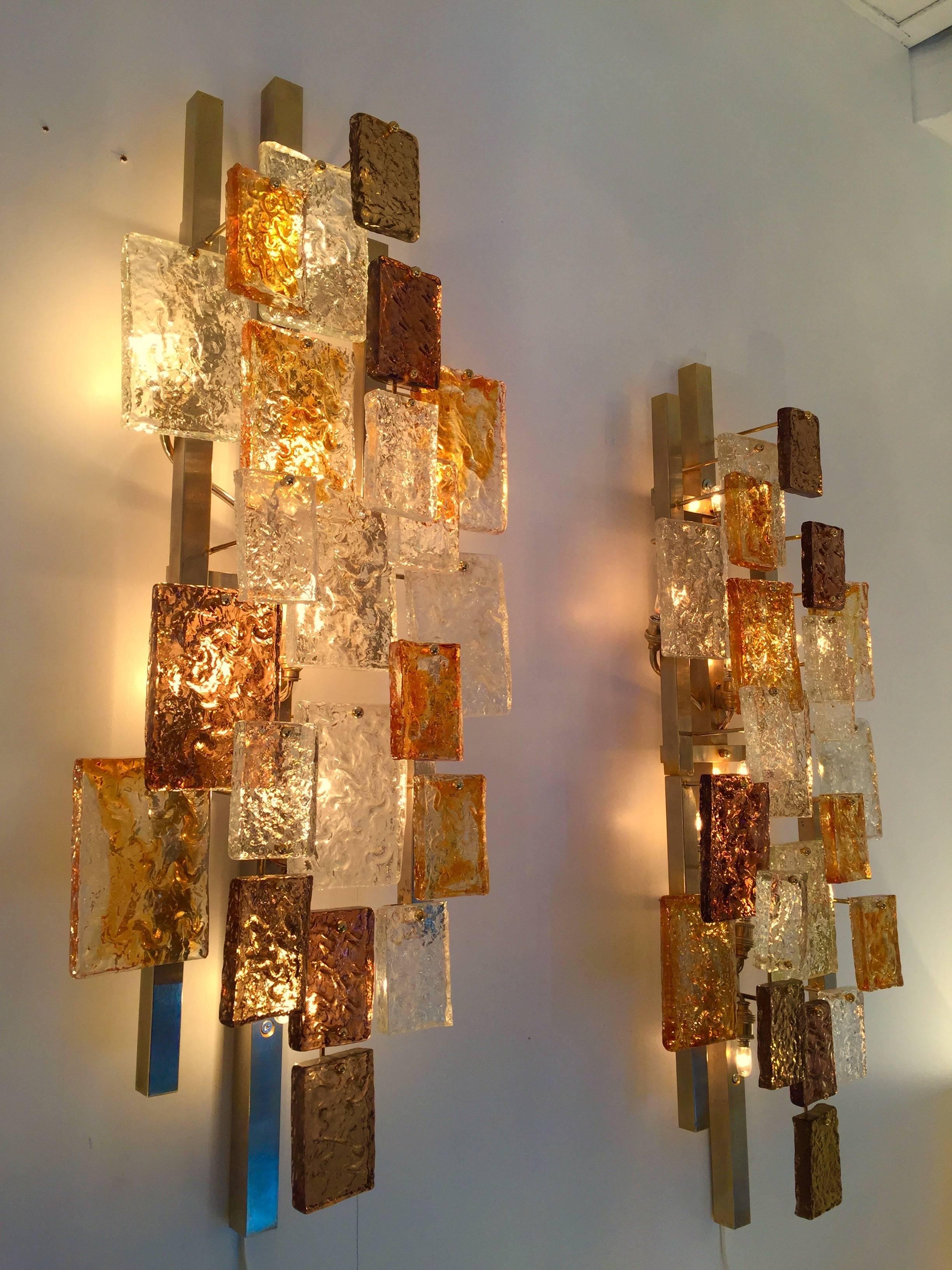 Pair of Sconces by VeArt Murano. Italy. 1970s In Excellent Condition In SAINT-OUEN, FR