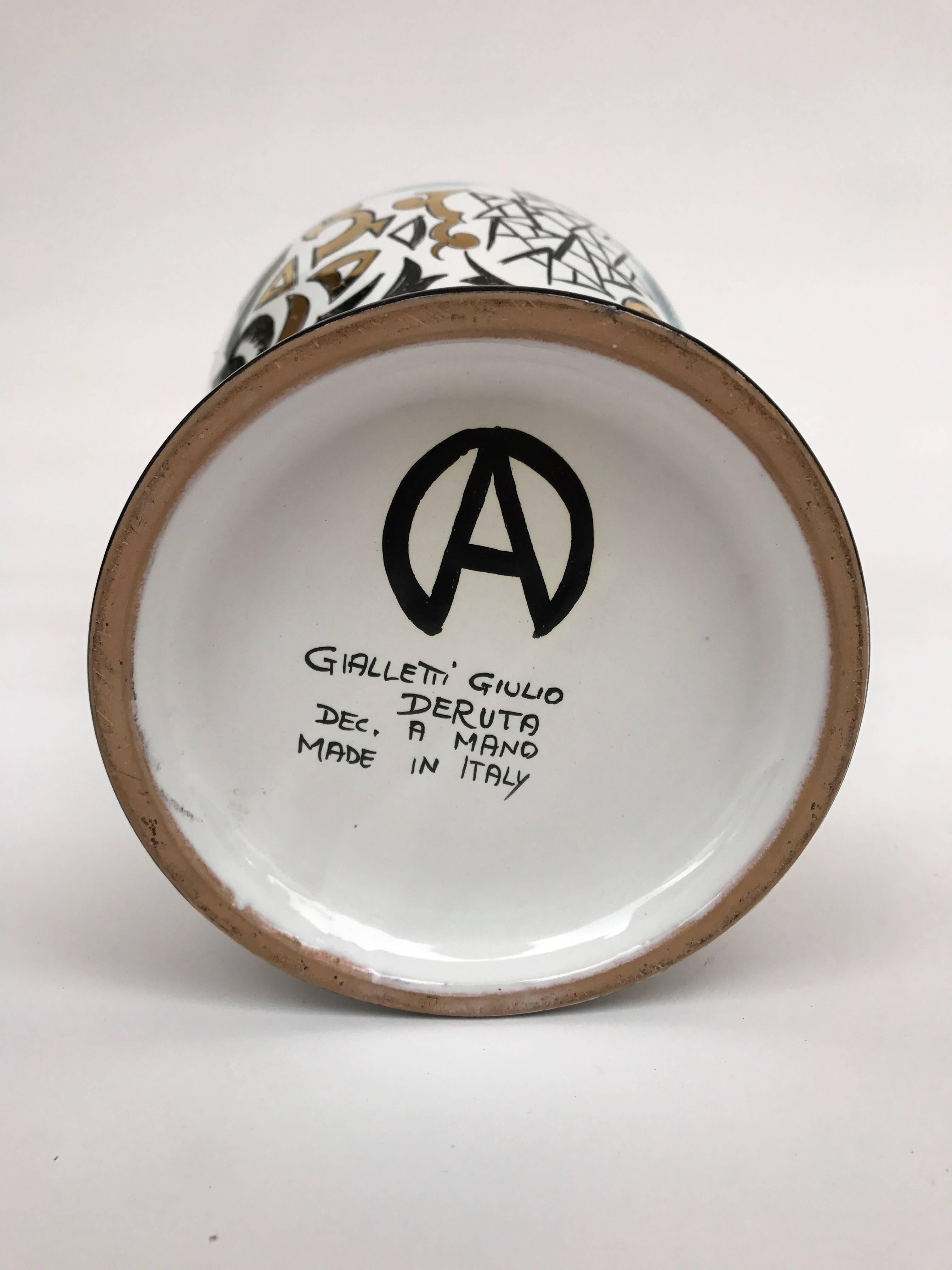 Hand drawing contemporary ceramic vase by the artist Antonio Cagianelli for the ceramist Giulio Gialletti in Deruta Italy. Antonio Cagianelli work on the Vanité for more than 20 years. Fine work on the Vanité symbol, Skull, bird feather, tribal