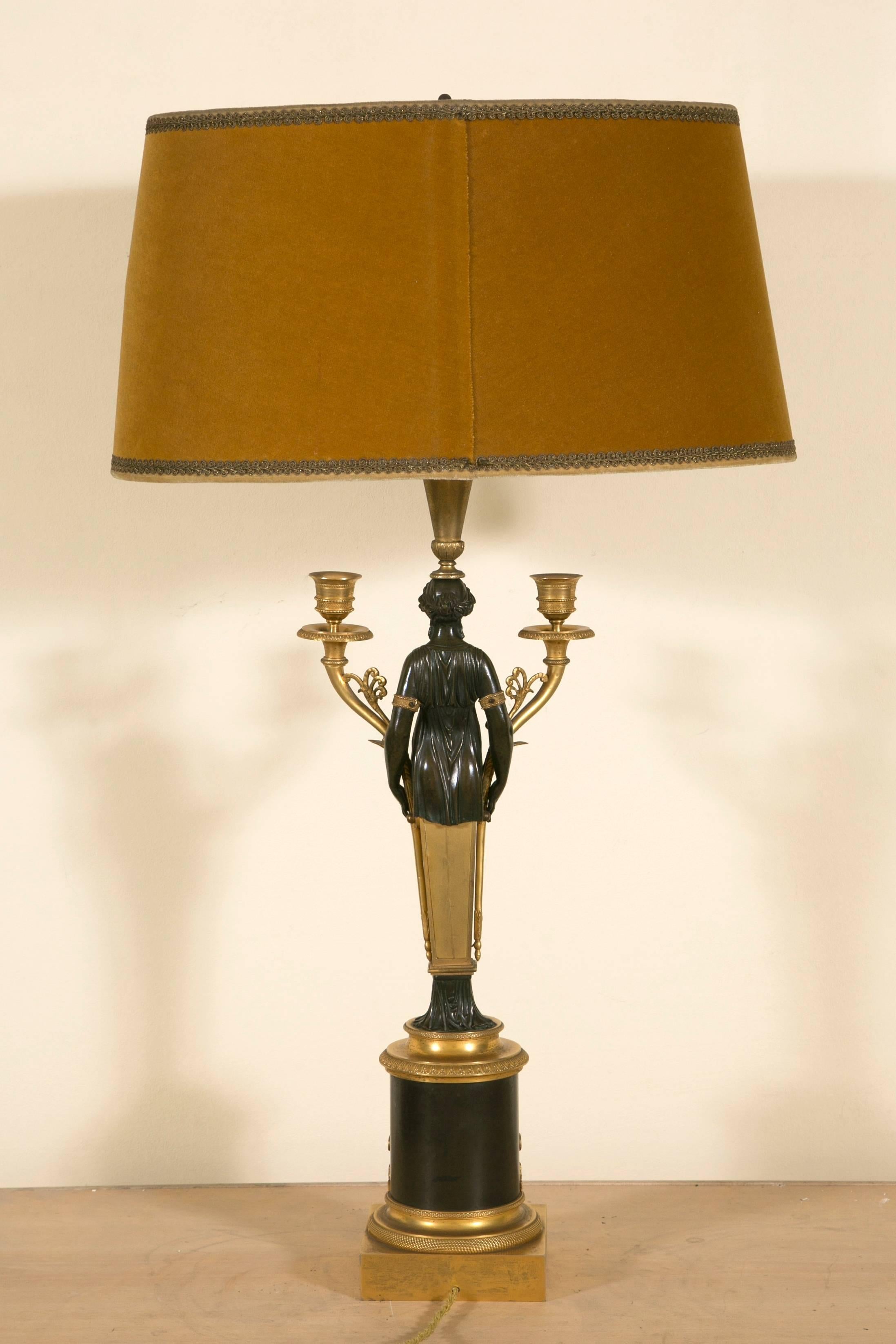 French Empire Table Lamp in Gilt and Patinated Bronze 4