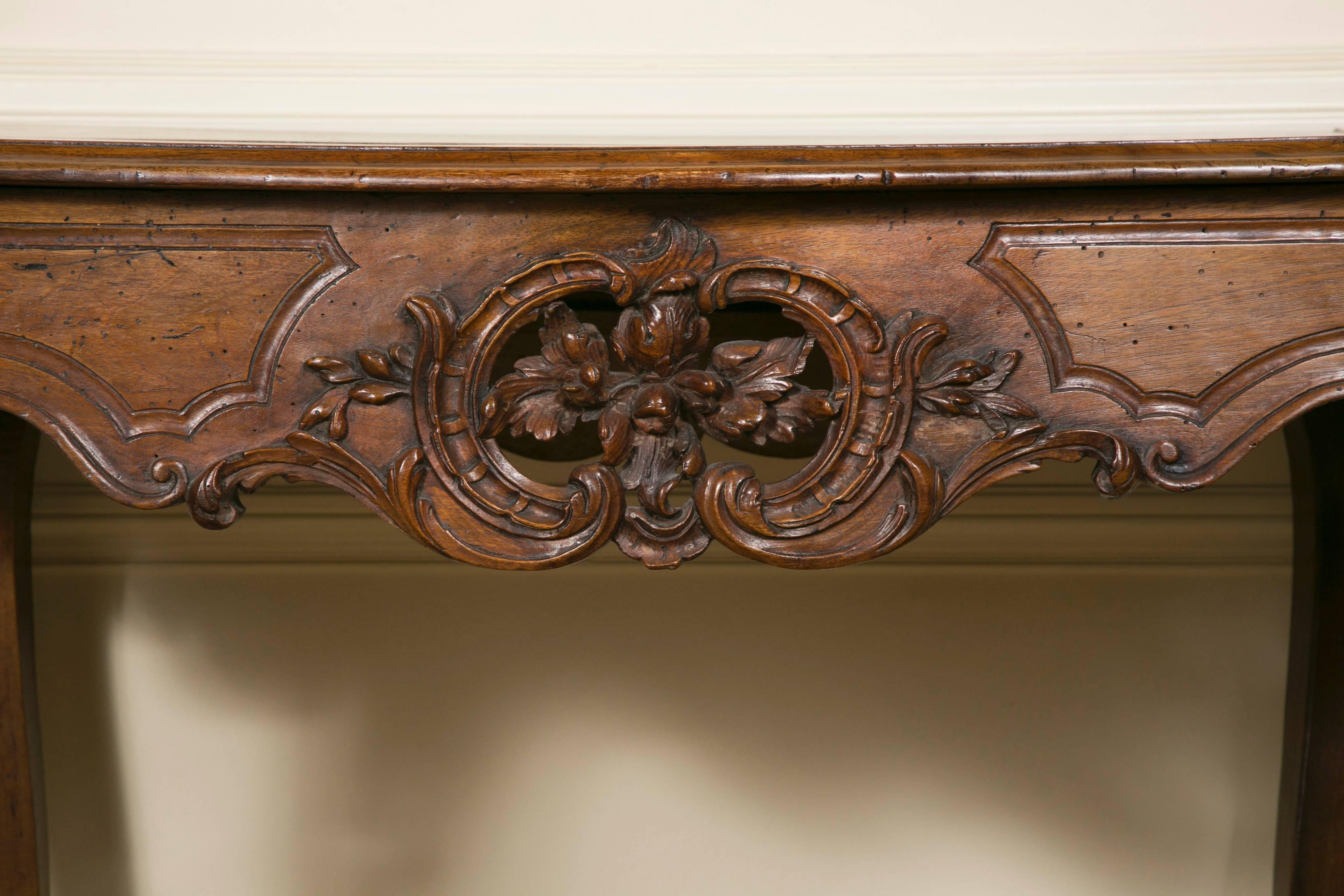 French Provincial 18th Century, Louis XV Style Provençale Walnut Console Table on Cabriole Legs