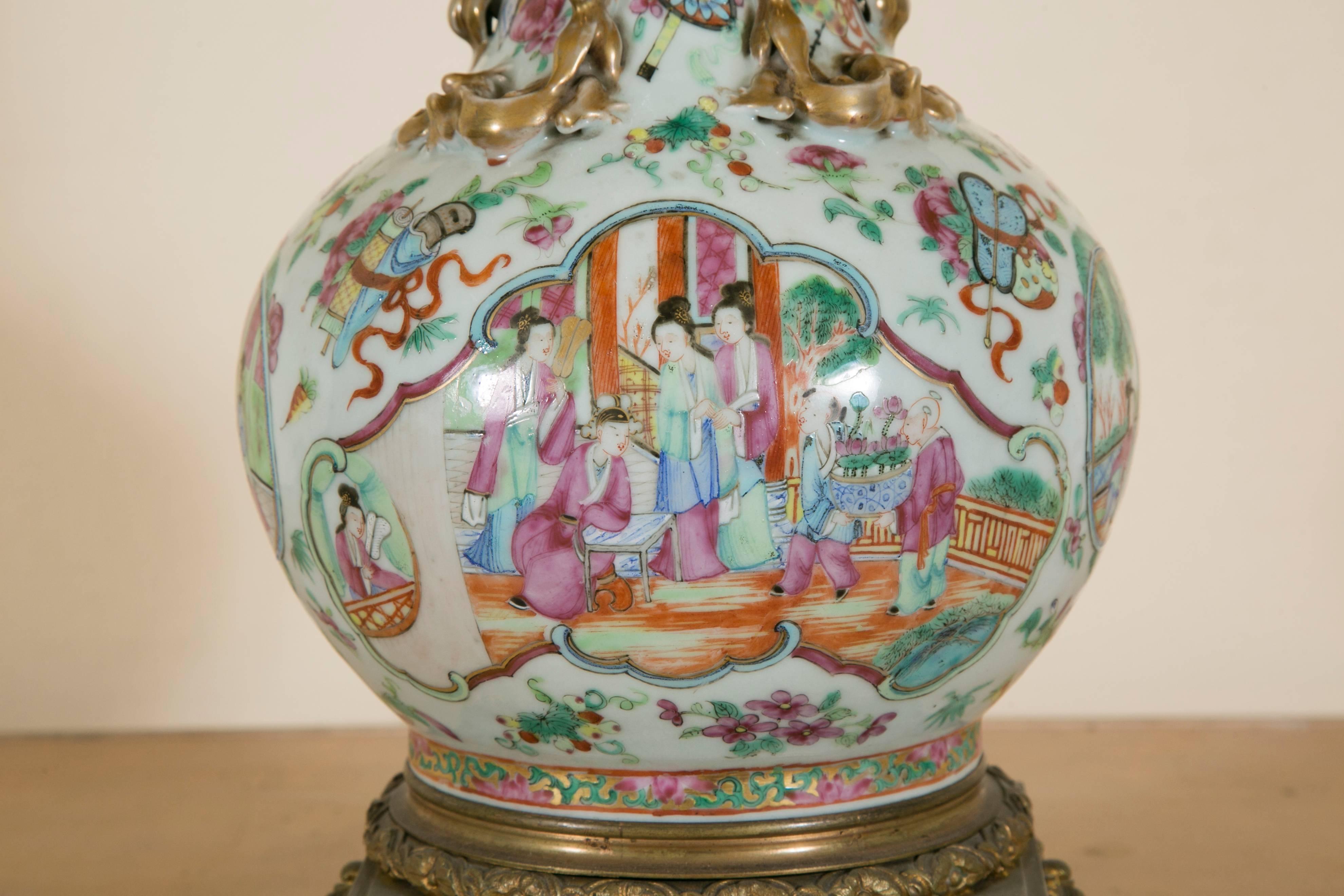 Ming 19th Century Cantonese Polychromed Porcelain Lamp Monted on Gilt Bronze Base For Sale