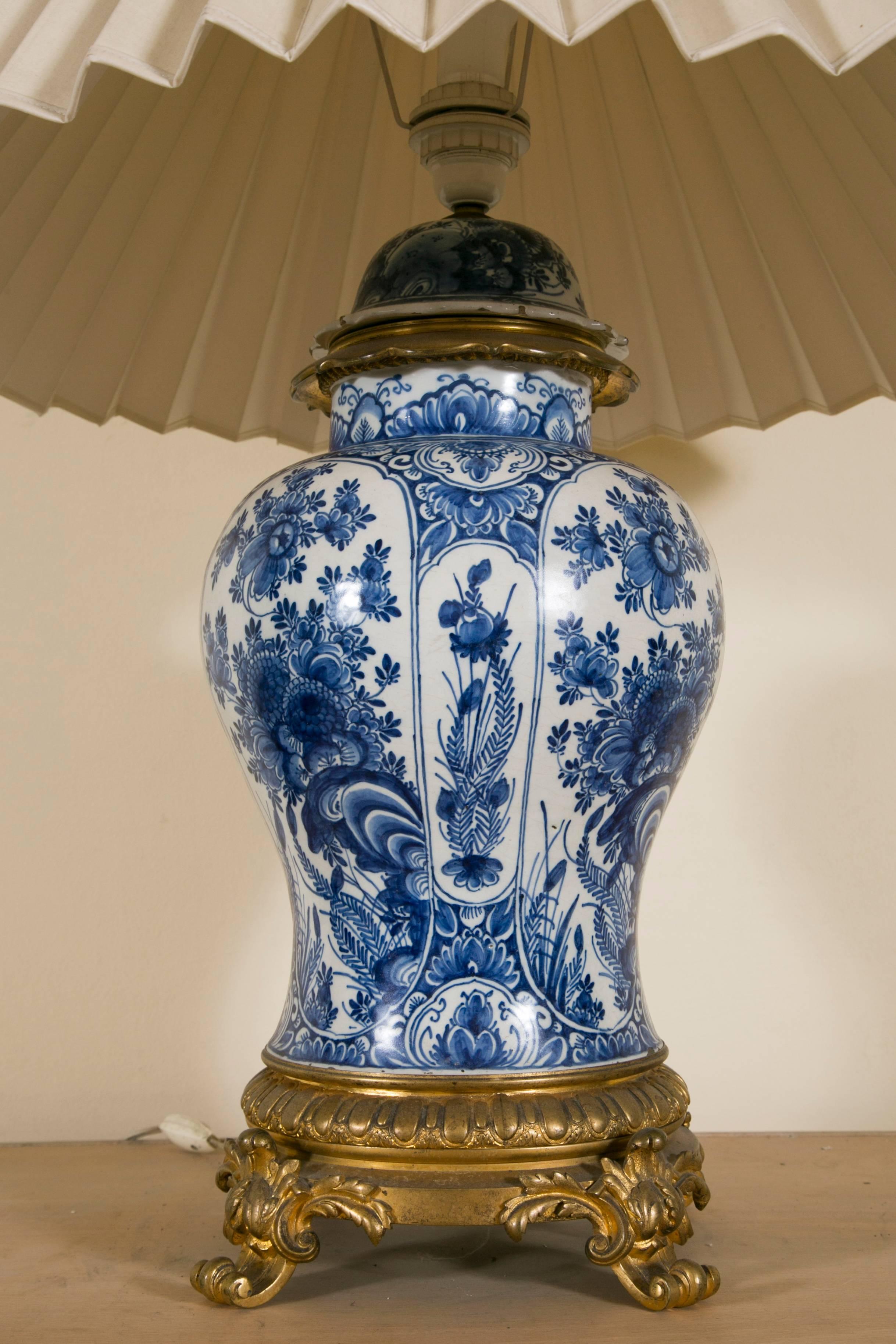Dutch 19th Century Delft Vase Lamp Mounted on Gilt Bronze Base and Top For Sale