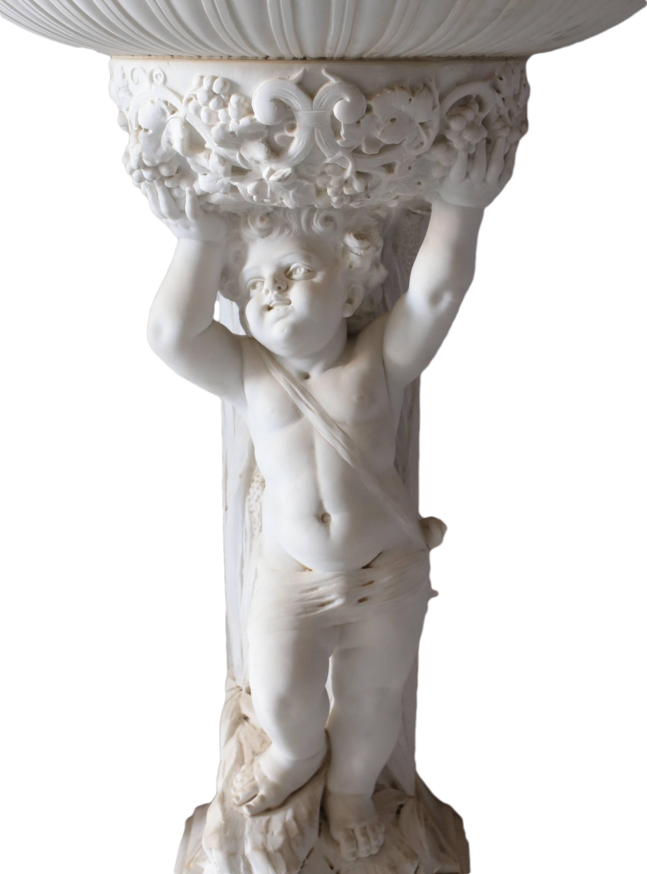Classical Greek 19th Century Italian Hand-Carved Marble Fountain For Sale