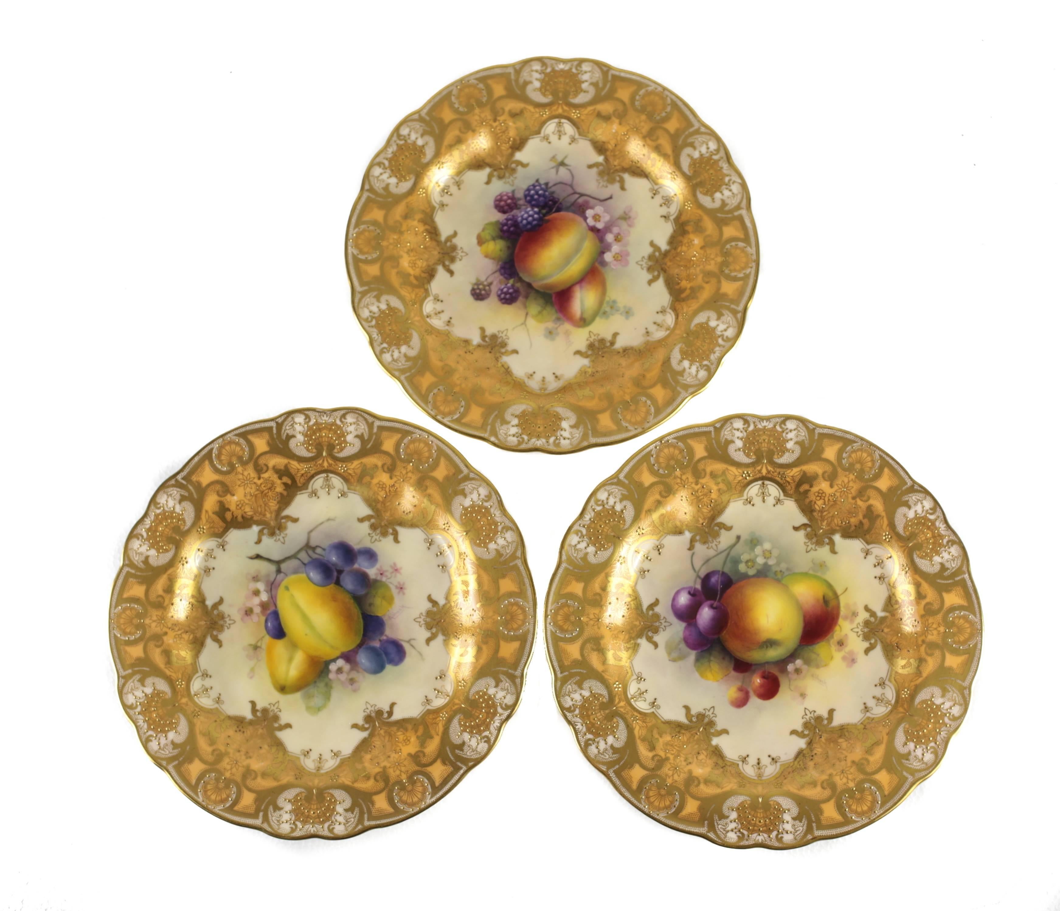  Eight Albert Shuck Fruit Painted Cabinet Plates by Royal Worcester In Good Condition In Pasadena, CA
