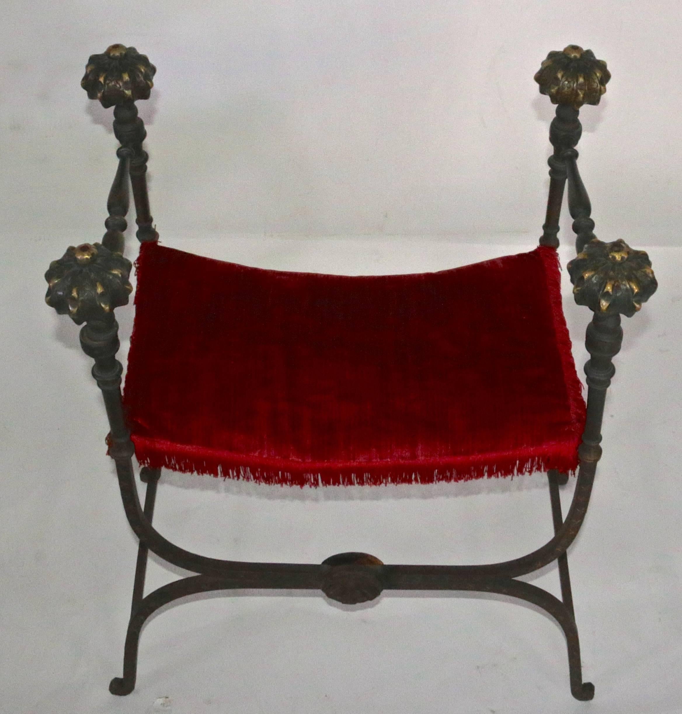 19th century large Savonarola Faldistorio style bench made of iron and brass in excellent used condition.