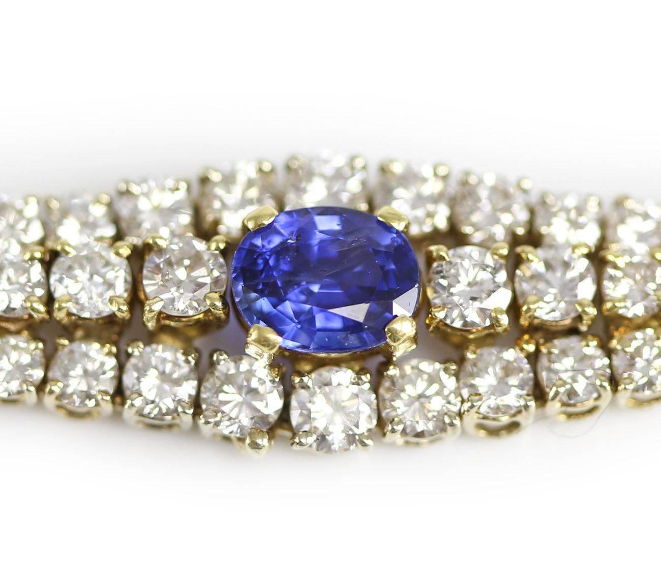 18-Karat Yellow Gold and Sapphire Bracelet In Excellent Condition For Sale In Pasadena, CA