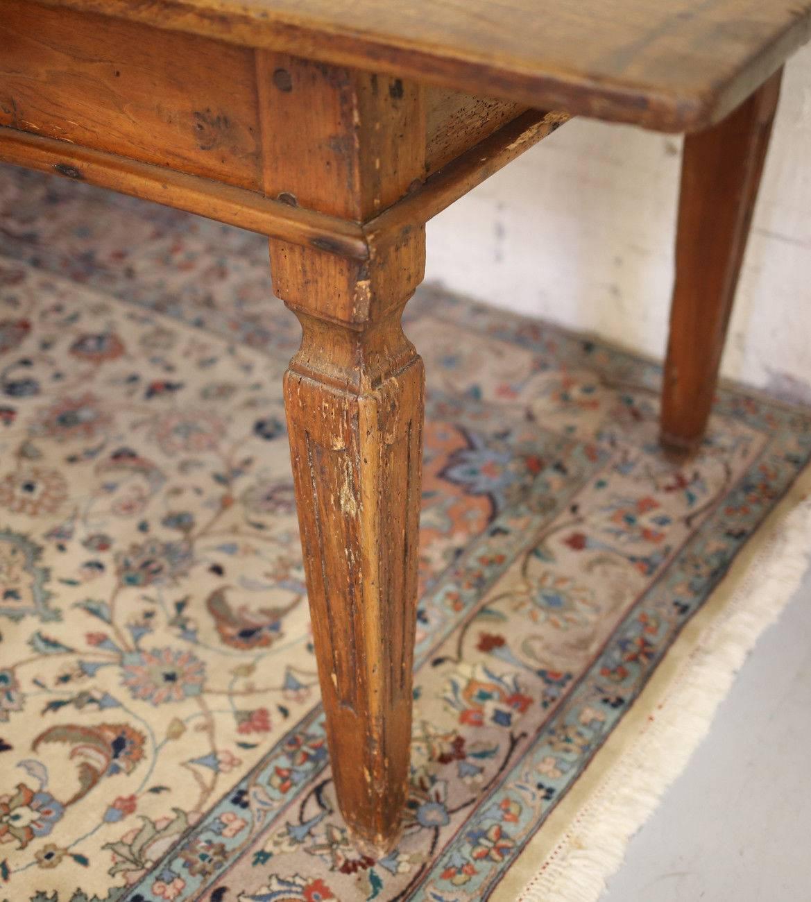 17th Century 17th-18th Century Italian Long Rustic Dining Table with Three Drawers For Sale