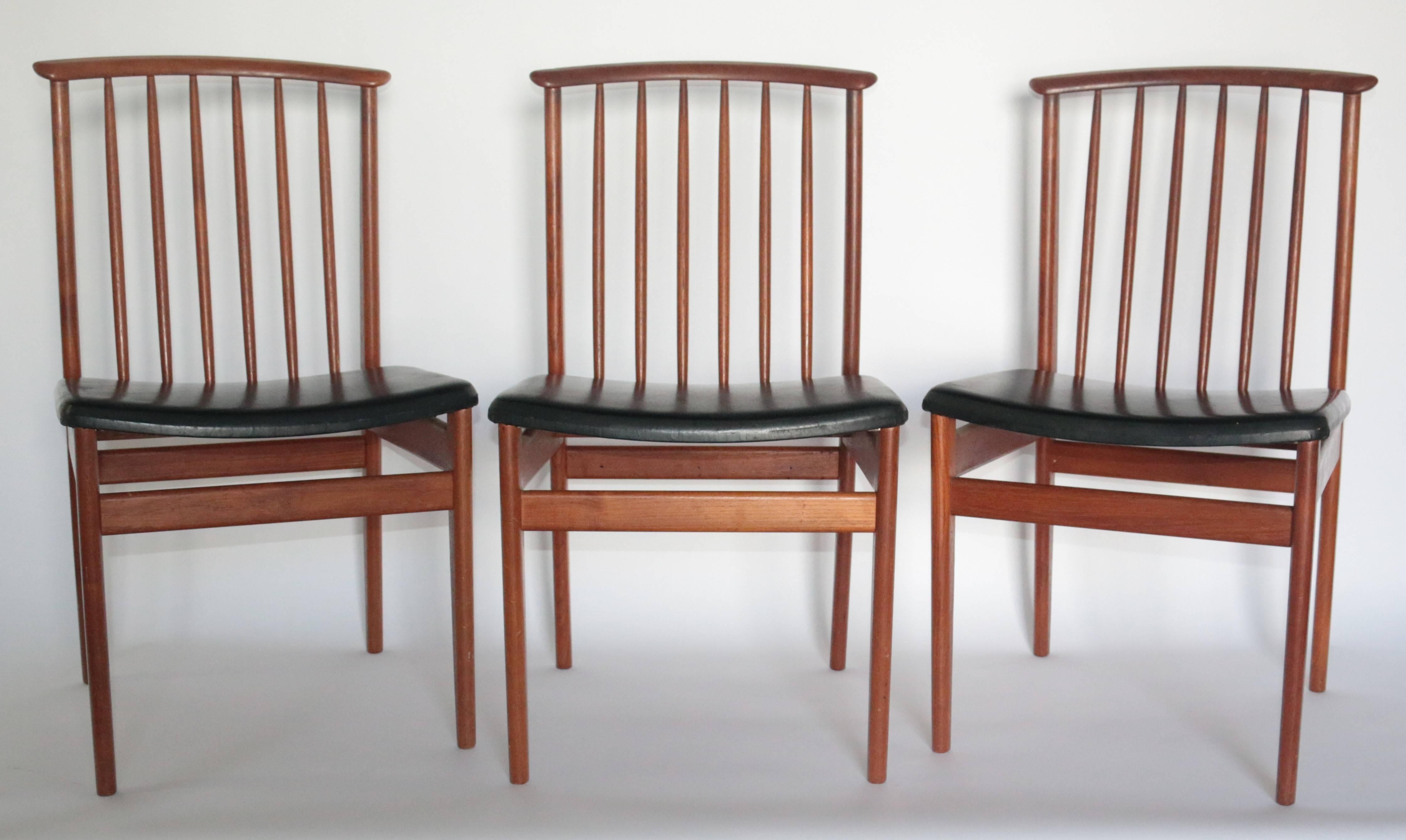 Mid-20th Century Set of Six Mid-Century Teak Dinning Chairs by DUX
