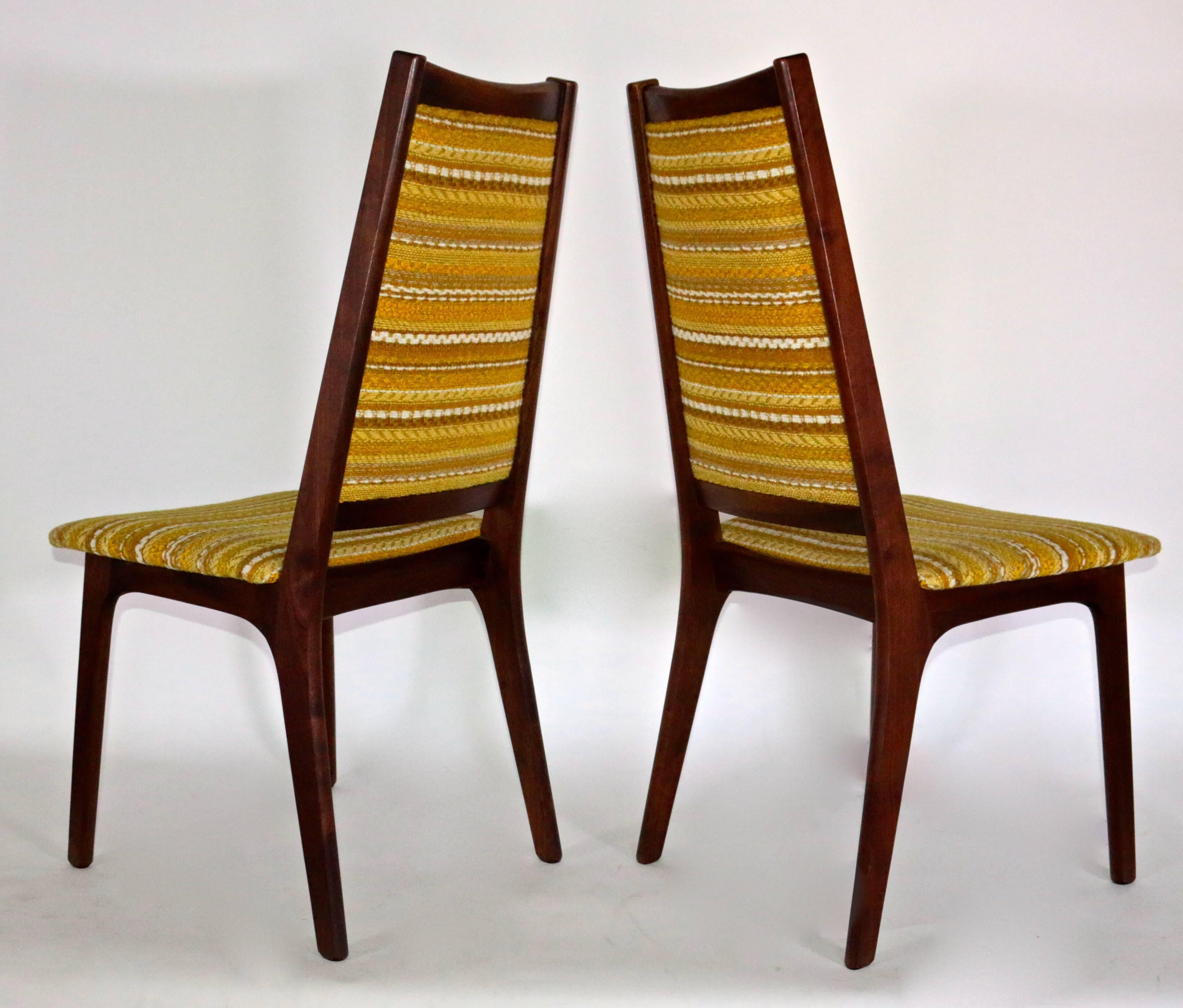 Mid-Century Modern Danish Set of Eight Dinning Table Chairs 1