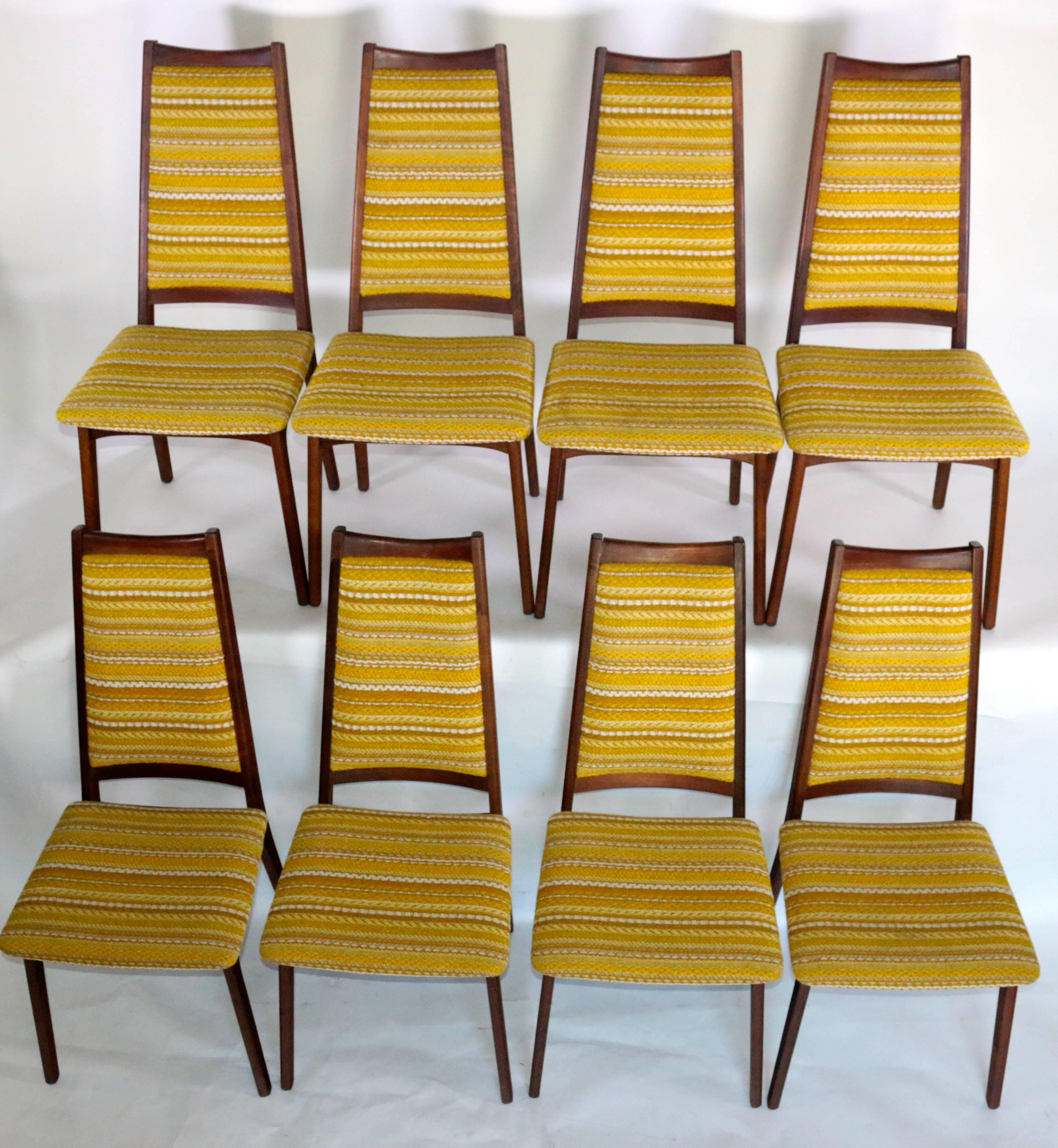 Mid-Century Modern Danish Set of Eight Dinning Table Chairs 2