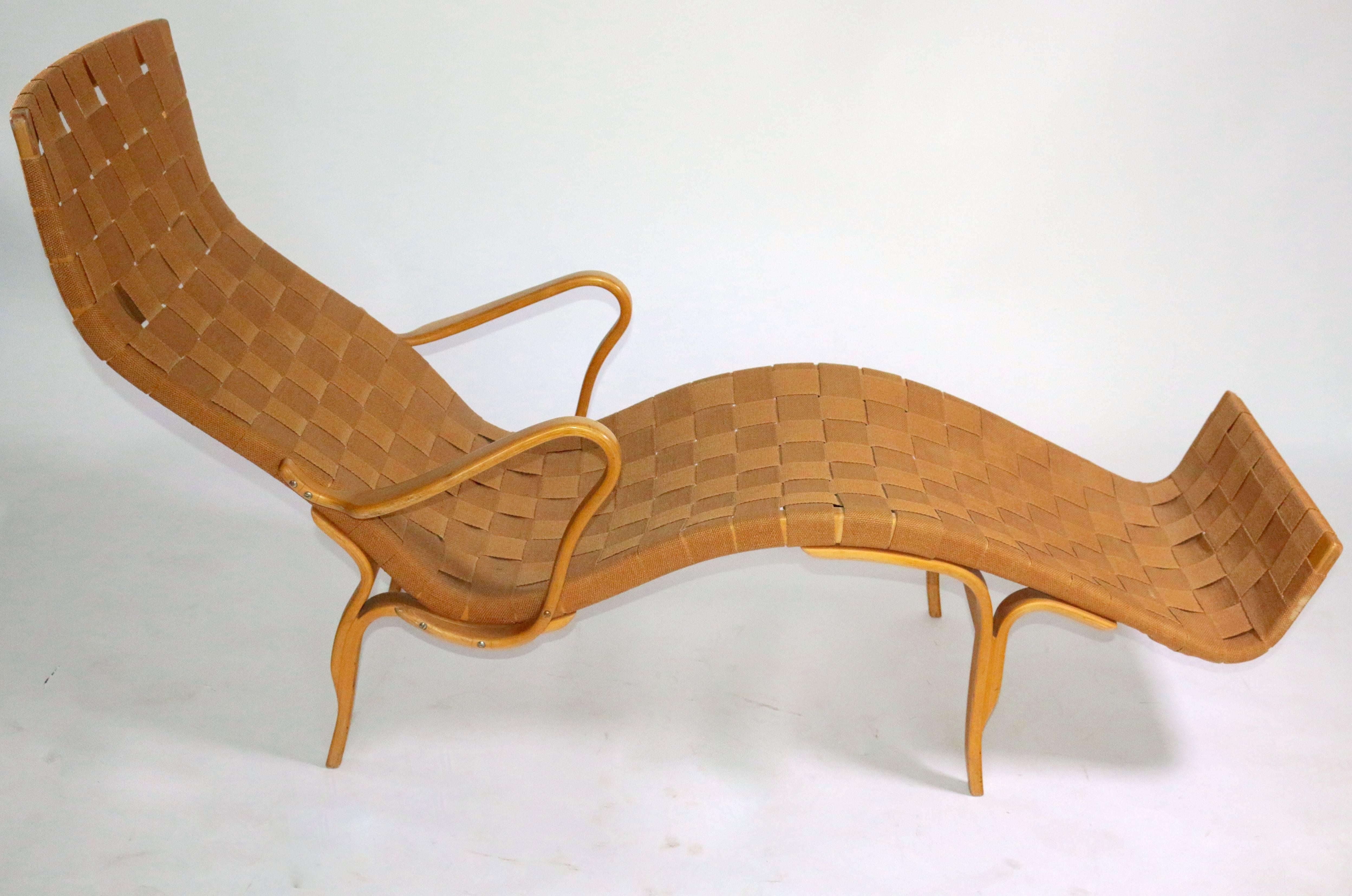 Swedish Mid-Century Modern Lounge Chair by Bruno Mathsson