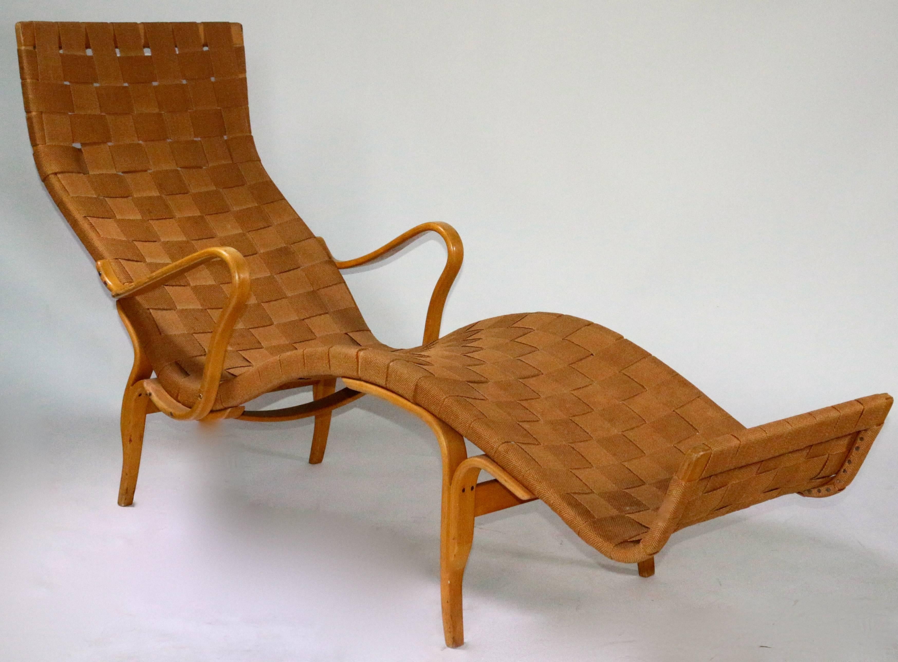 20th Century Mid-Century Modern Lounge Chair by Bruno Mathsson
