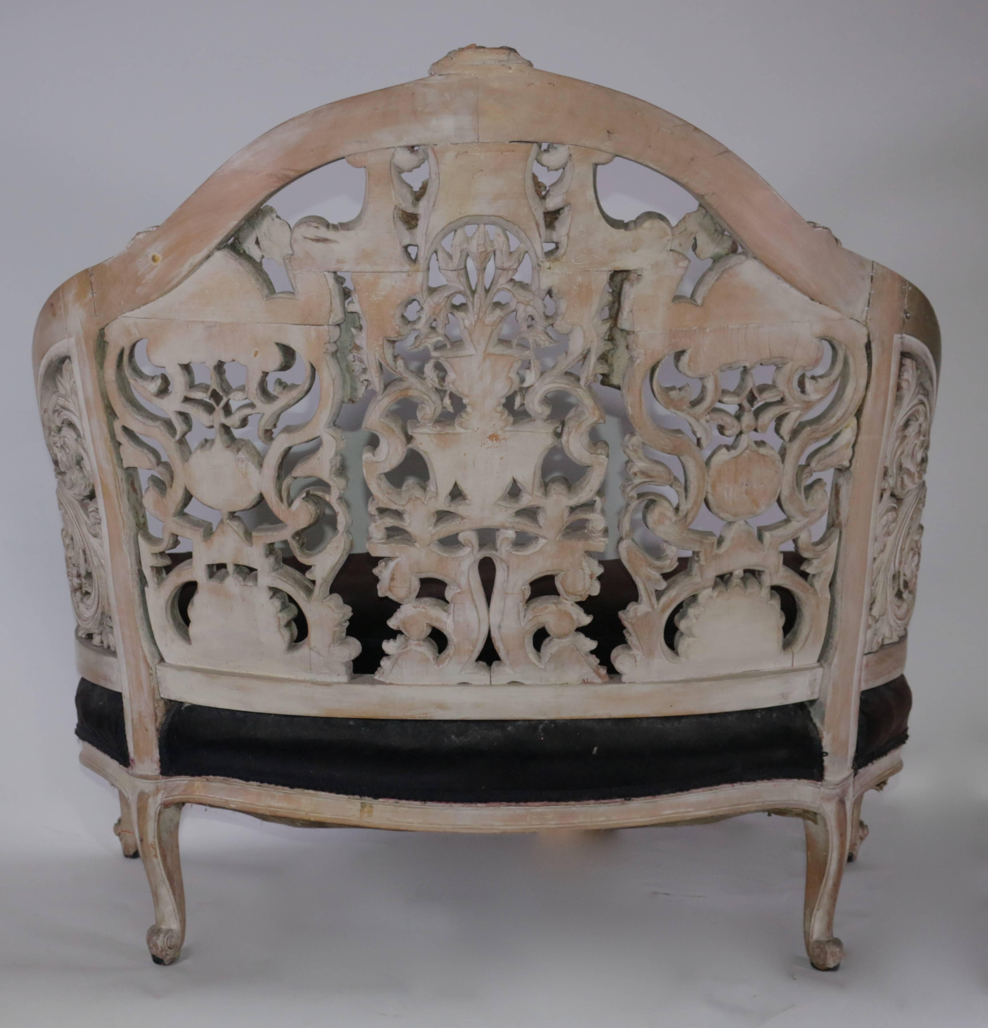 19th Century Italian Heavily Hand Carved Baroque Settee Sofa 1