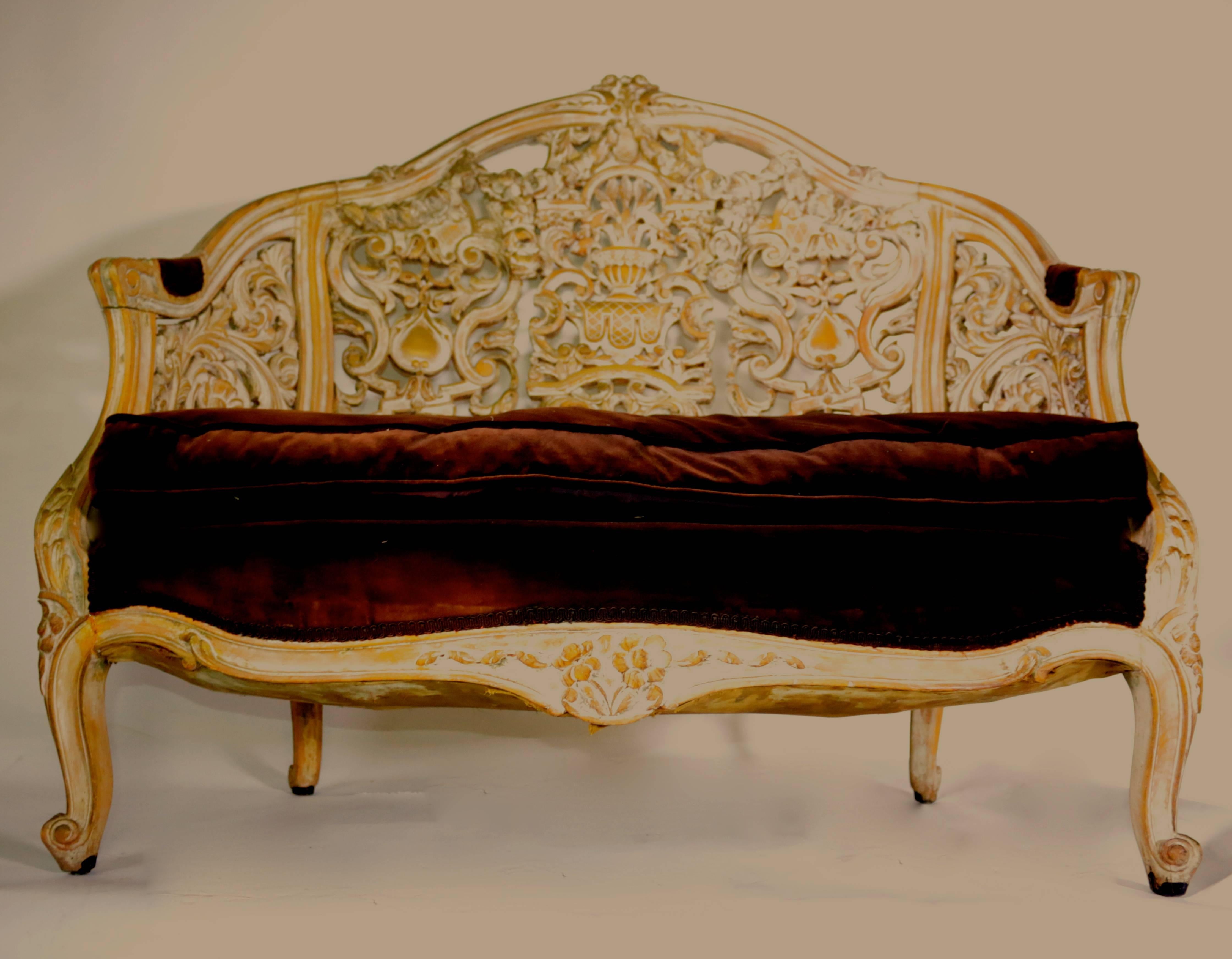 19th Century Italian Heavily Hand Carved Baroque Settee Sofa 3