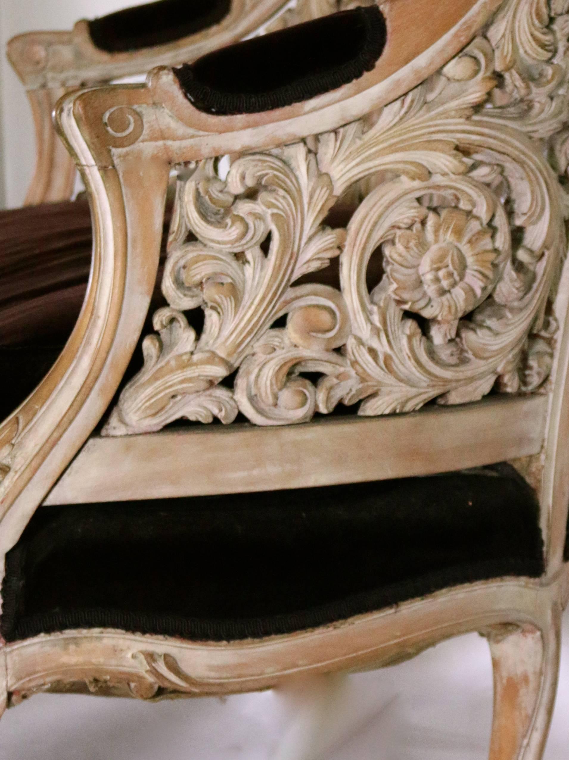 19th Century Italian Heavily Hand Carved Baroque Settee Sofa 4