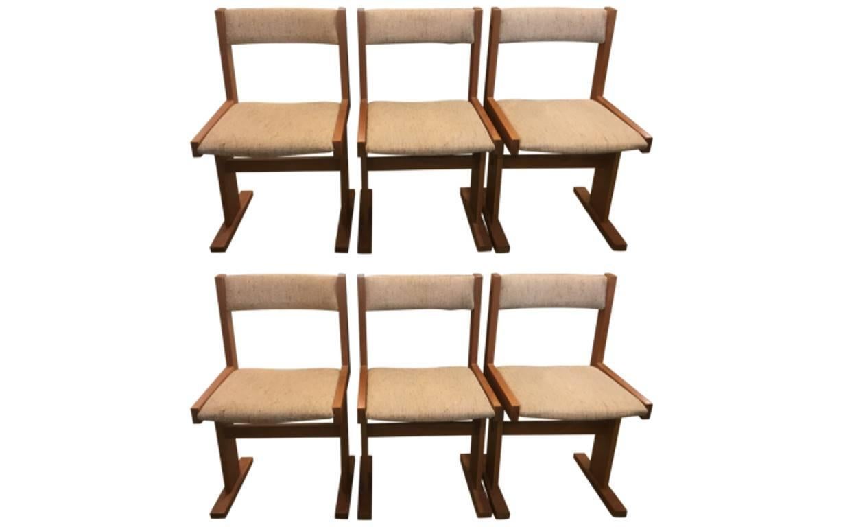 Set of Six Mid-Century Modern Danish Teak and Linen Dining Chairs 1
