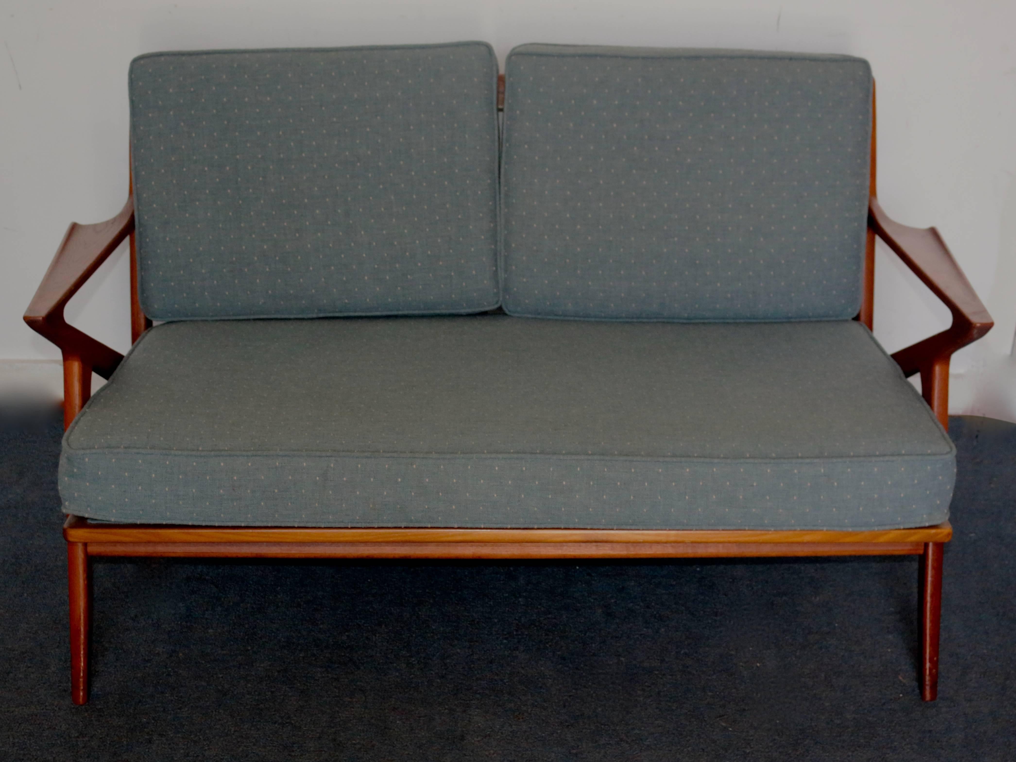 Danish Mid-Century Modern teak 'Z' settee by Poul Jensen with original Fabric in excellent used condition.
 