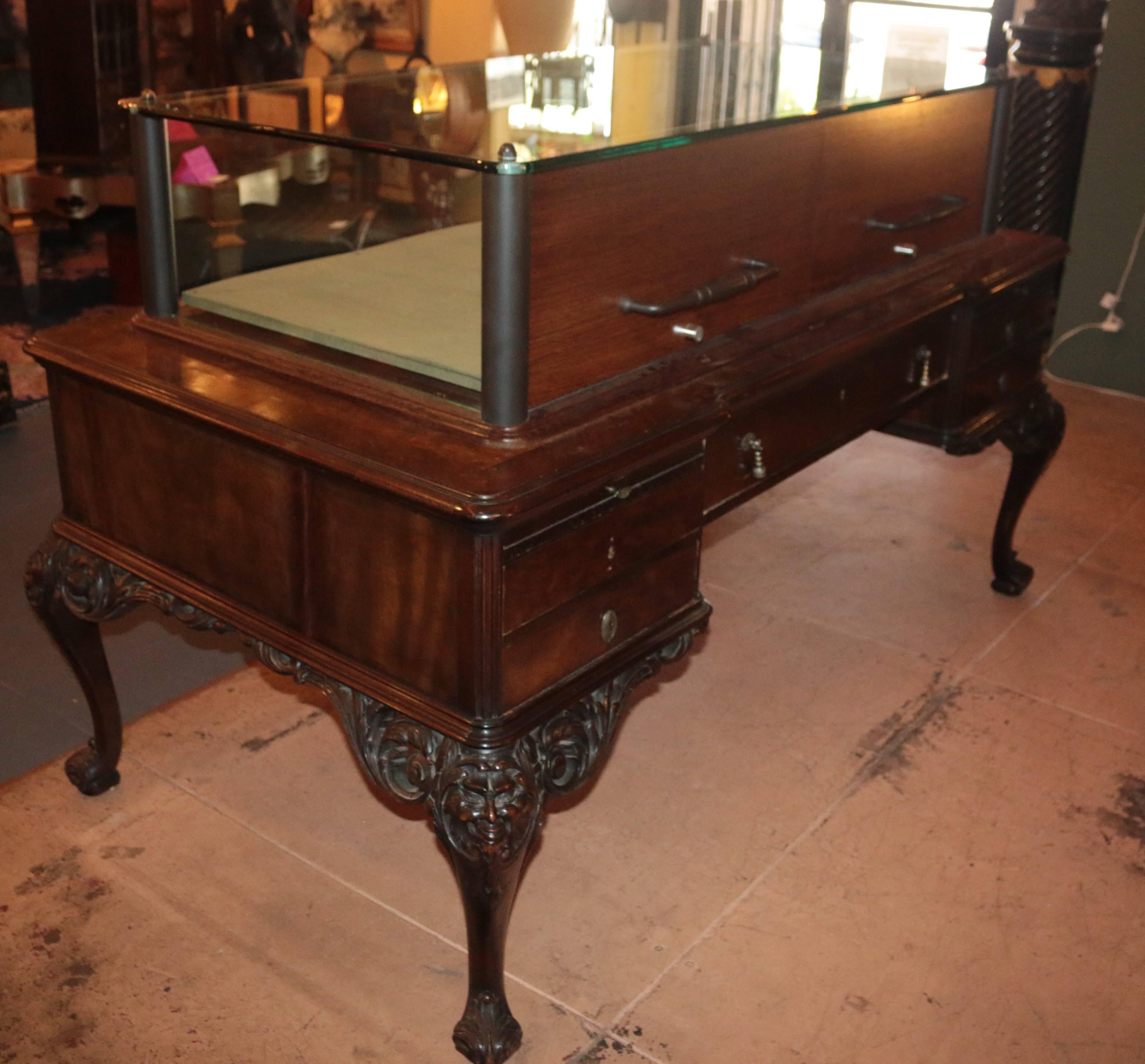 20th Century Buccellati Designer 19th Century Showcase Table, Vitrin