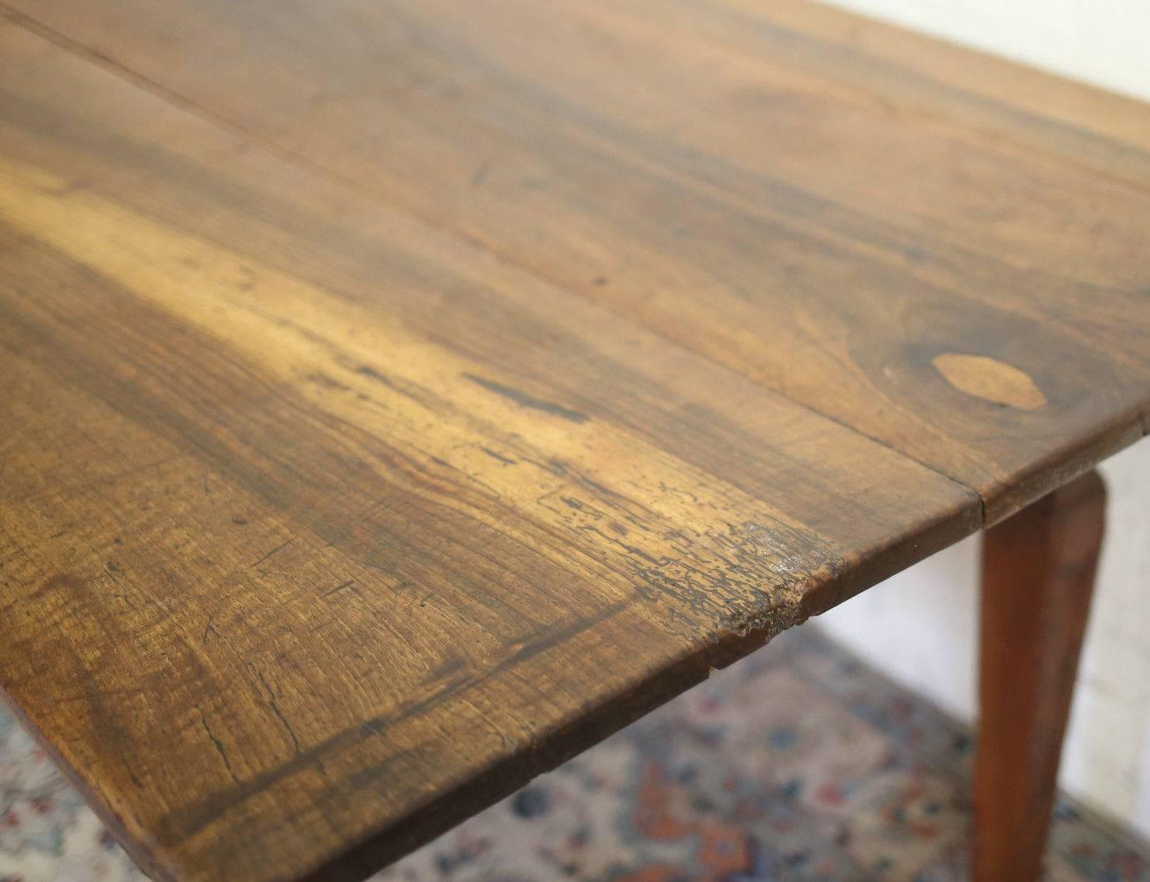 17th-18th Century Italian Long Rustic Dining Table with Three Drawers For Sale 5