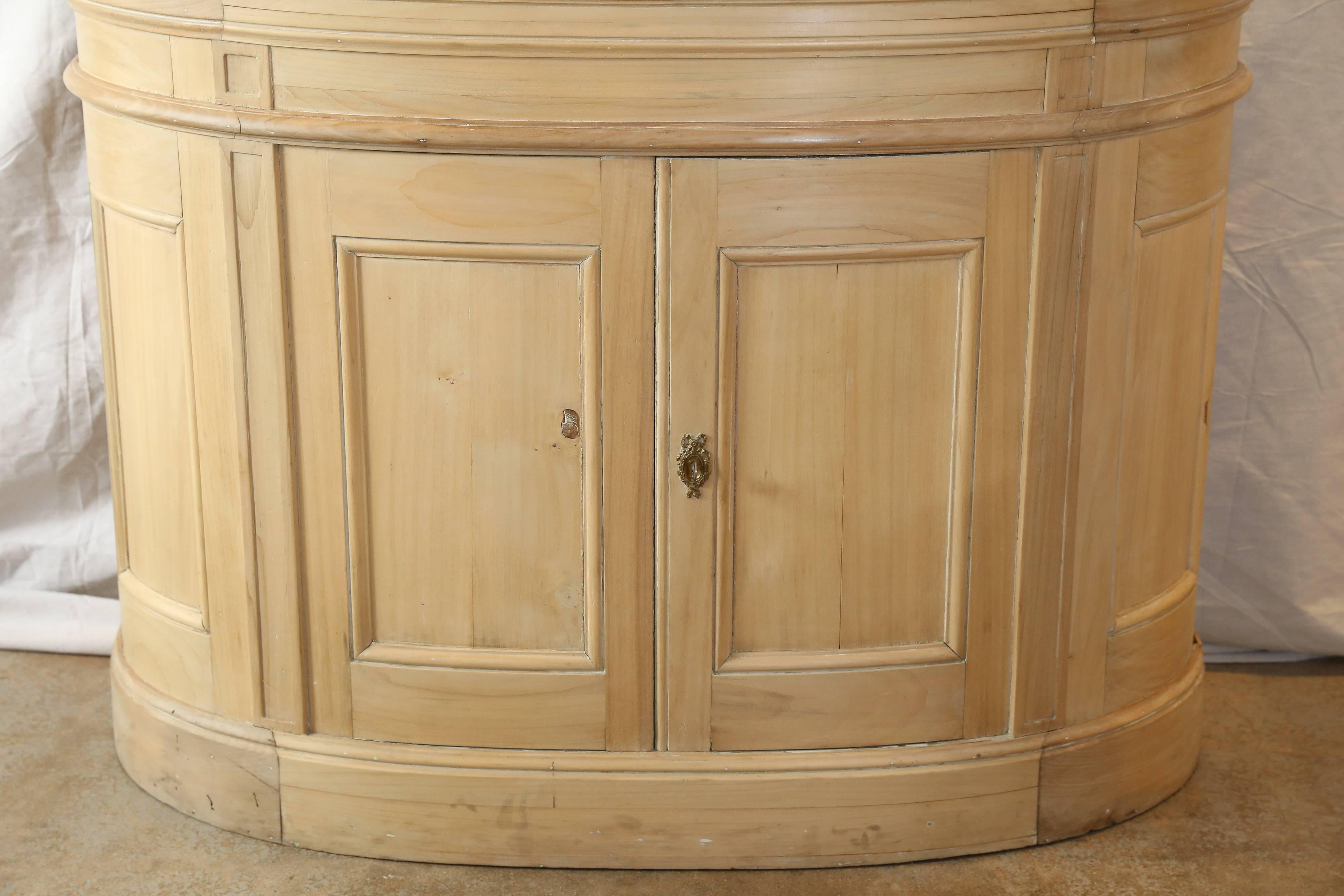 Eye-pleasing French Demilune buffet with beautiful lines and nicely carved wood.
