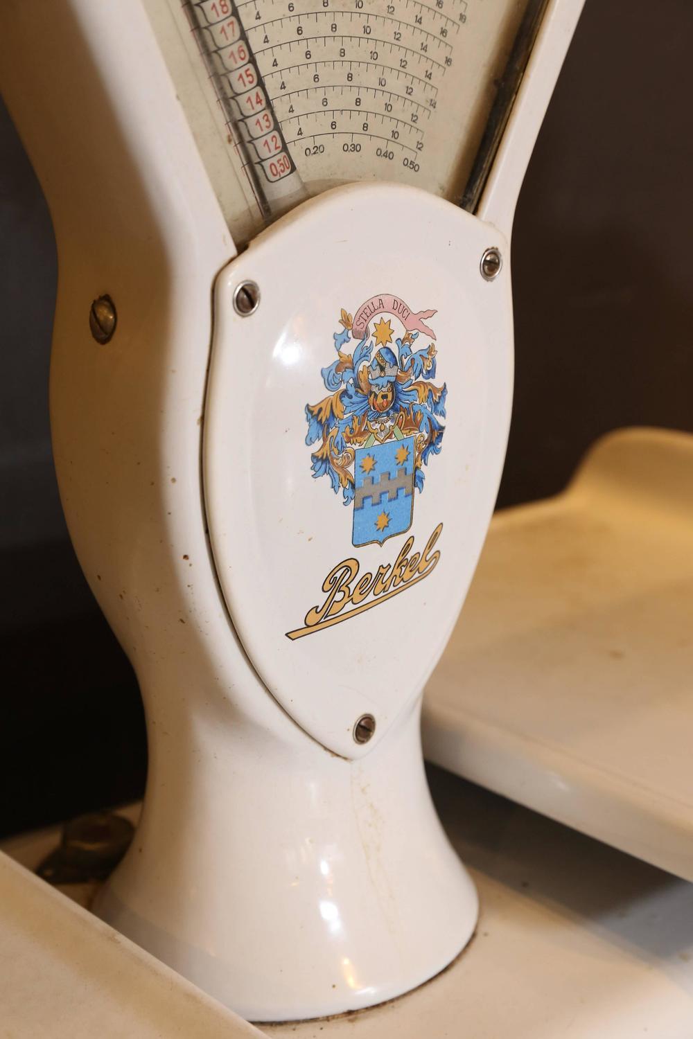 Vintage Berkel Kitchen Scale At 1stdibs