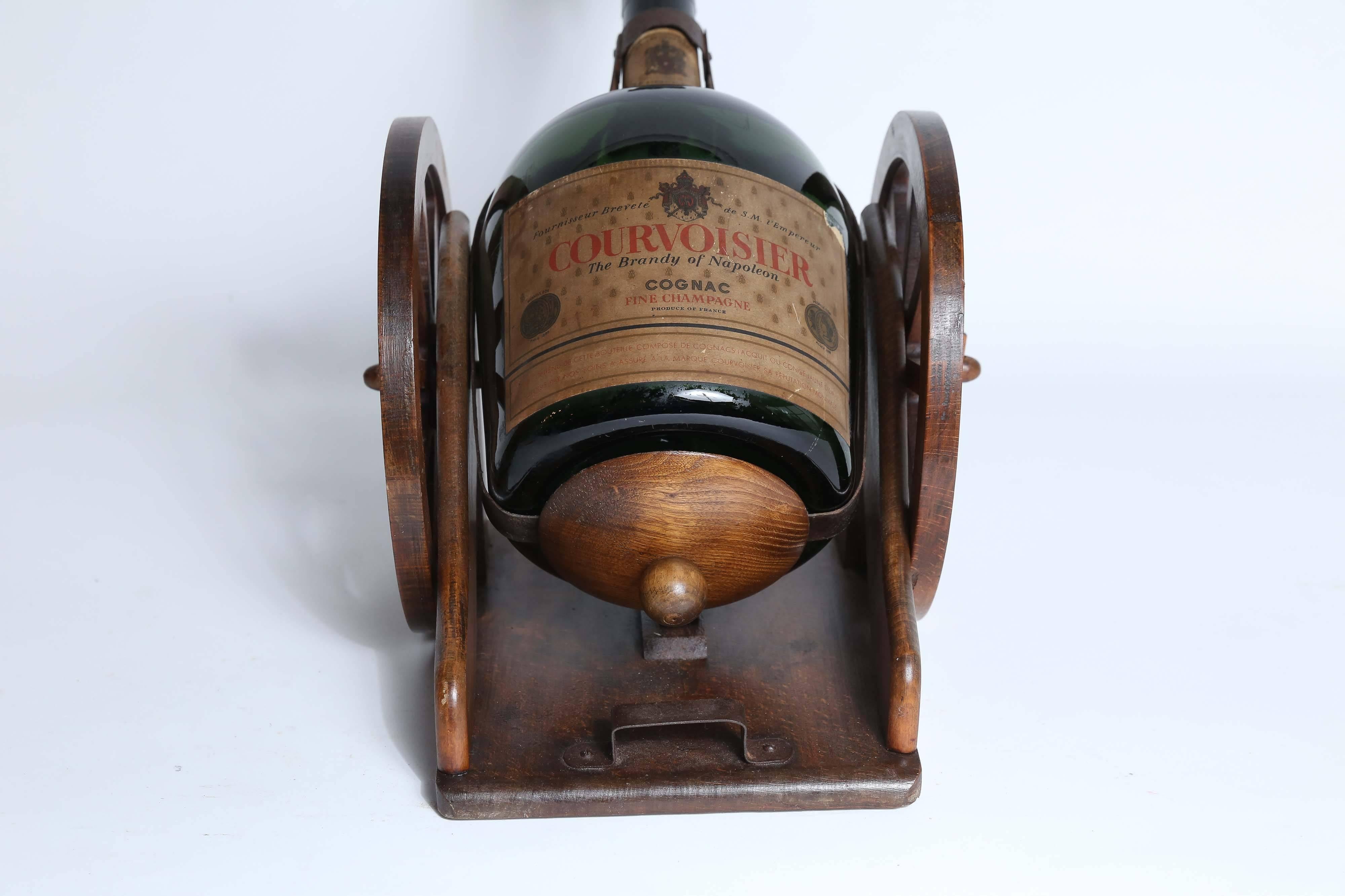 Vintage Courvoisier VSOP Gun Carriage with Bottle In Good Condition In Houston, TX