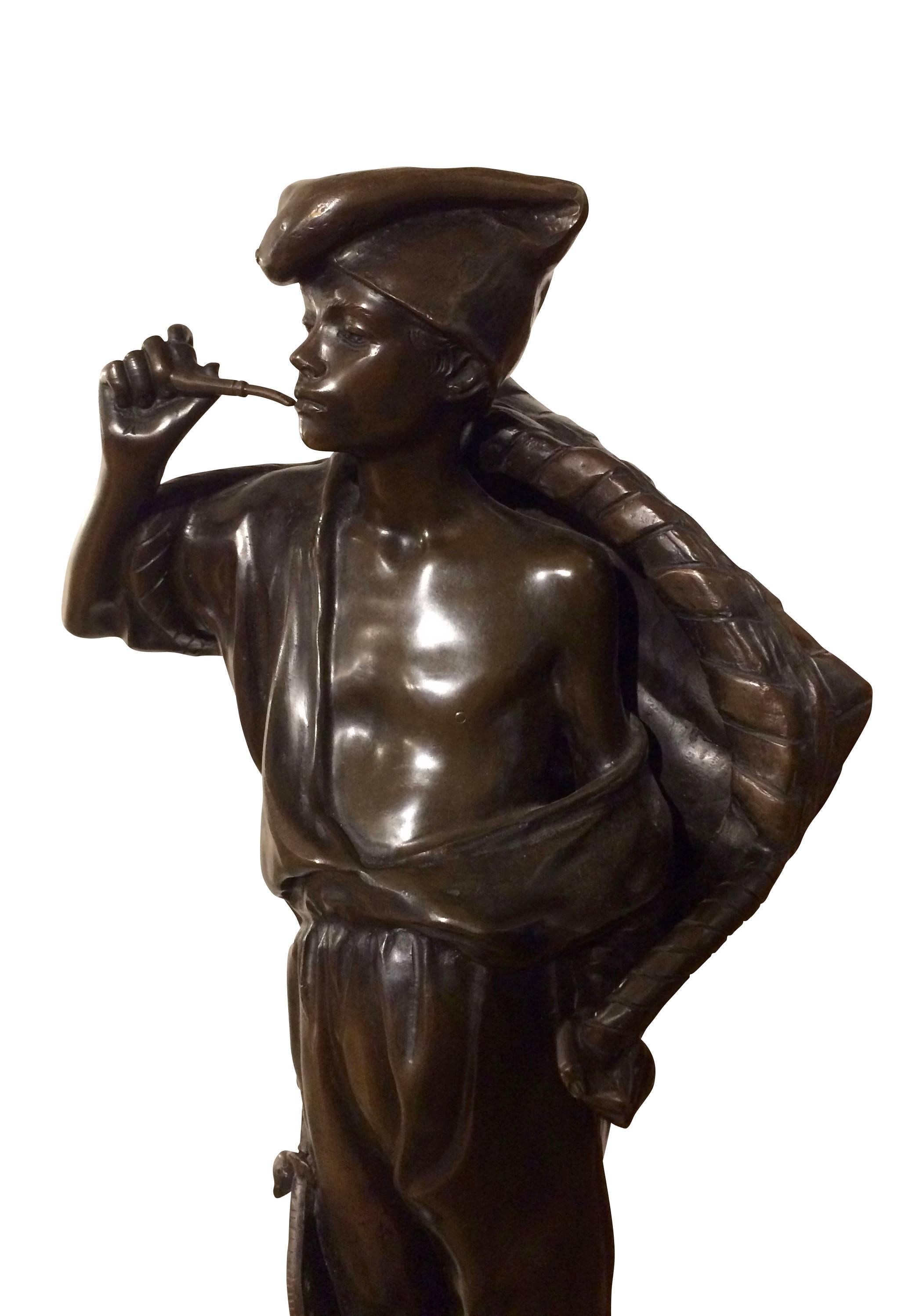 Achille Dorsi (1845-1922) Neapel.

 A young fisherman with pipe, bronze sculpture, signed on ground, black marble base, bronze.