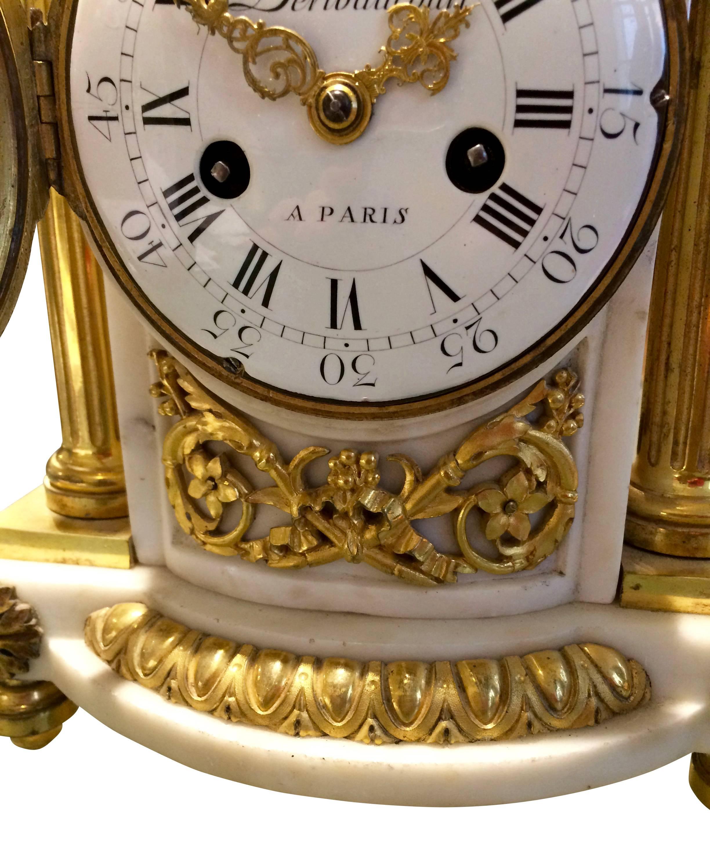 Chimney Clock, Carrara Marble with Gilded Bronze Applications, circa 1780 In Good Condition For Sale In Salzburg, Salzburg