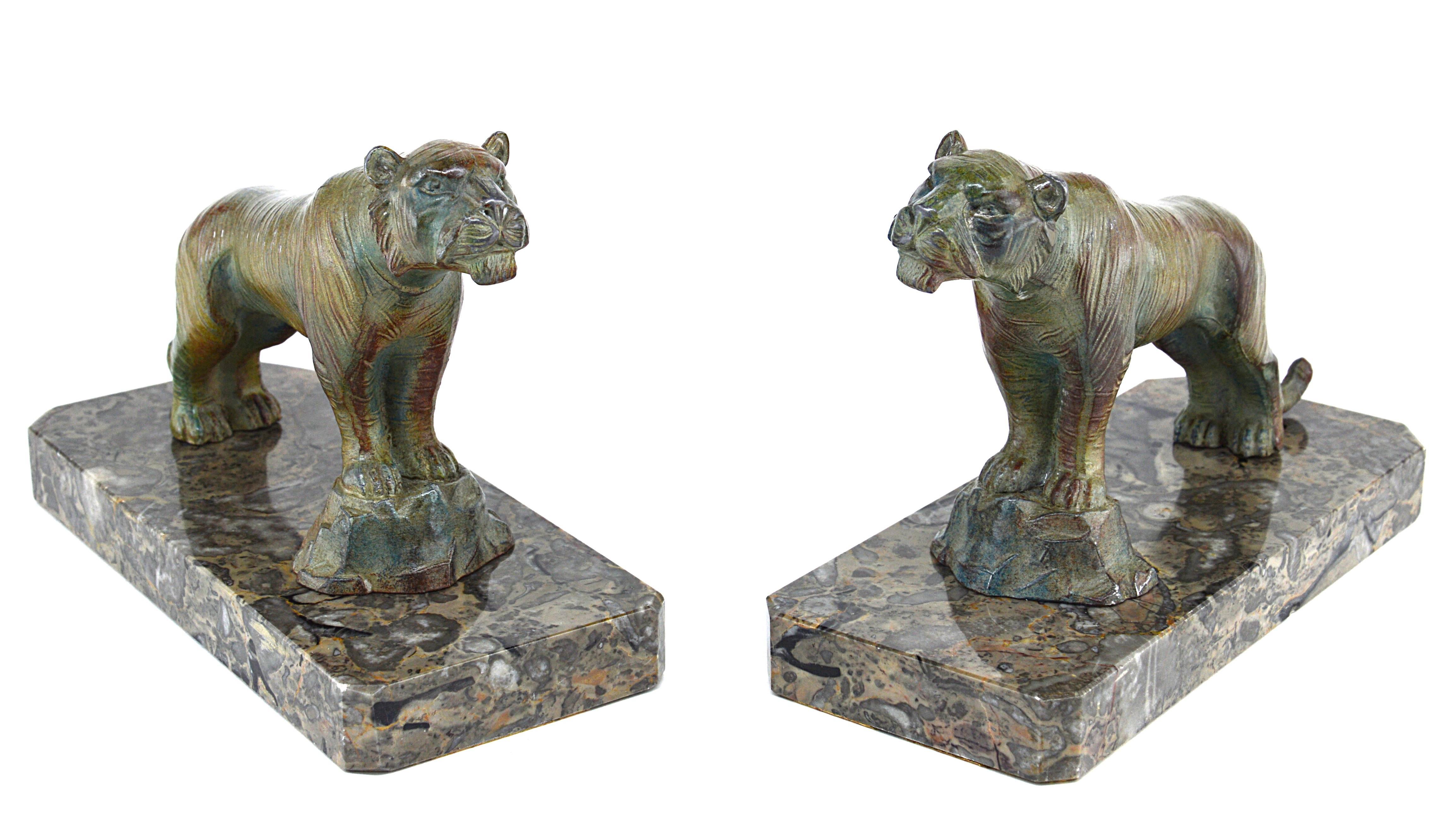Hippolyte Moreau Pair of French Art Deco Tiger Bookends, Late 1910s In Good Condition In Saint-Amans-des-Cots, FR