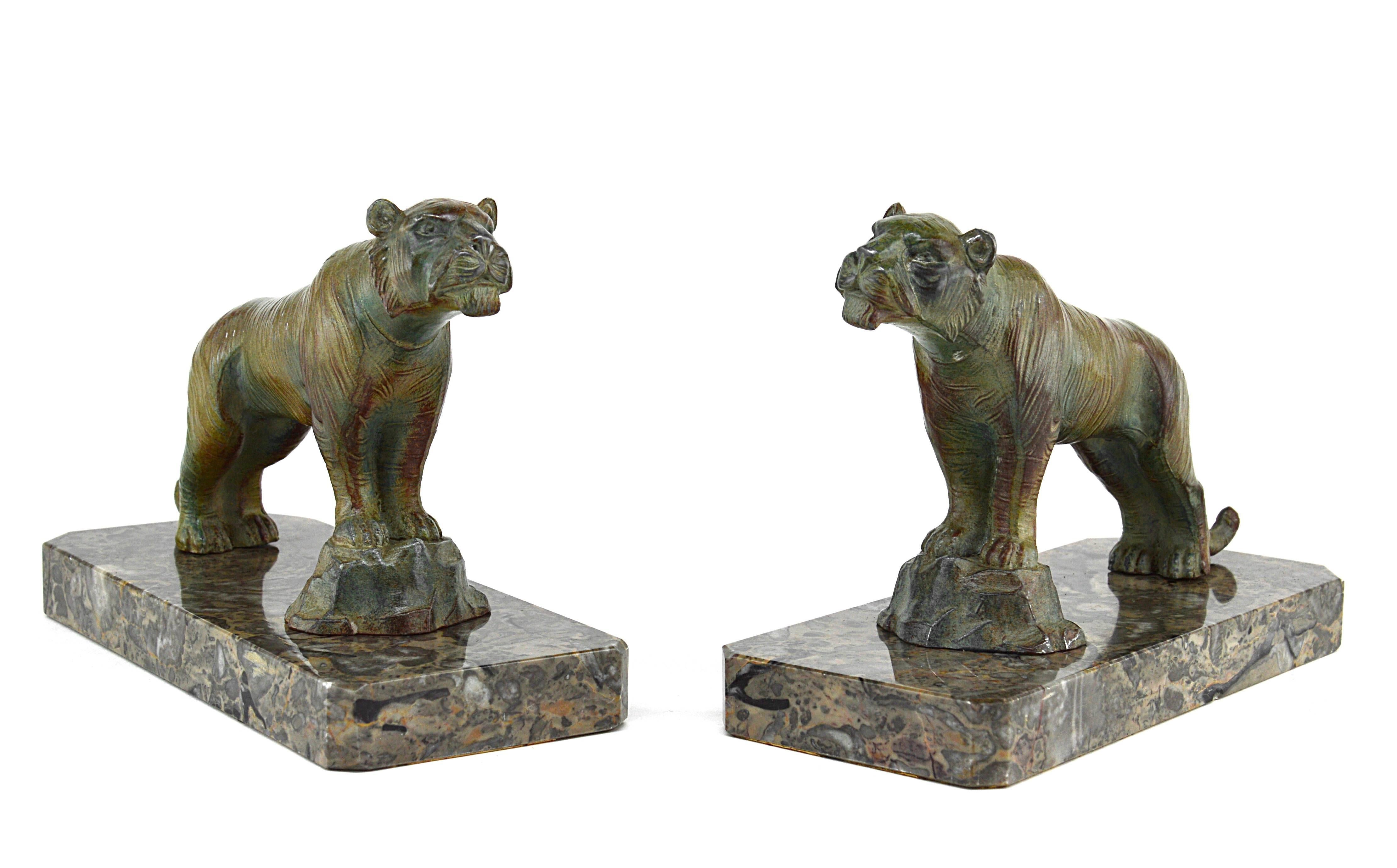 Early 20th Century Hippolyte Moreau Pair of French Art Deco Tiger Bookends, Late 1910s