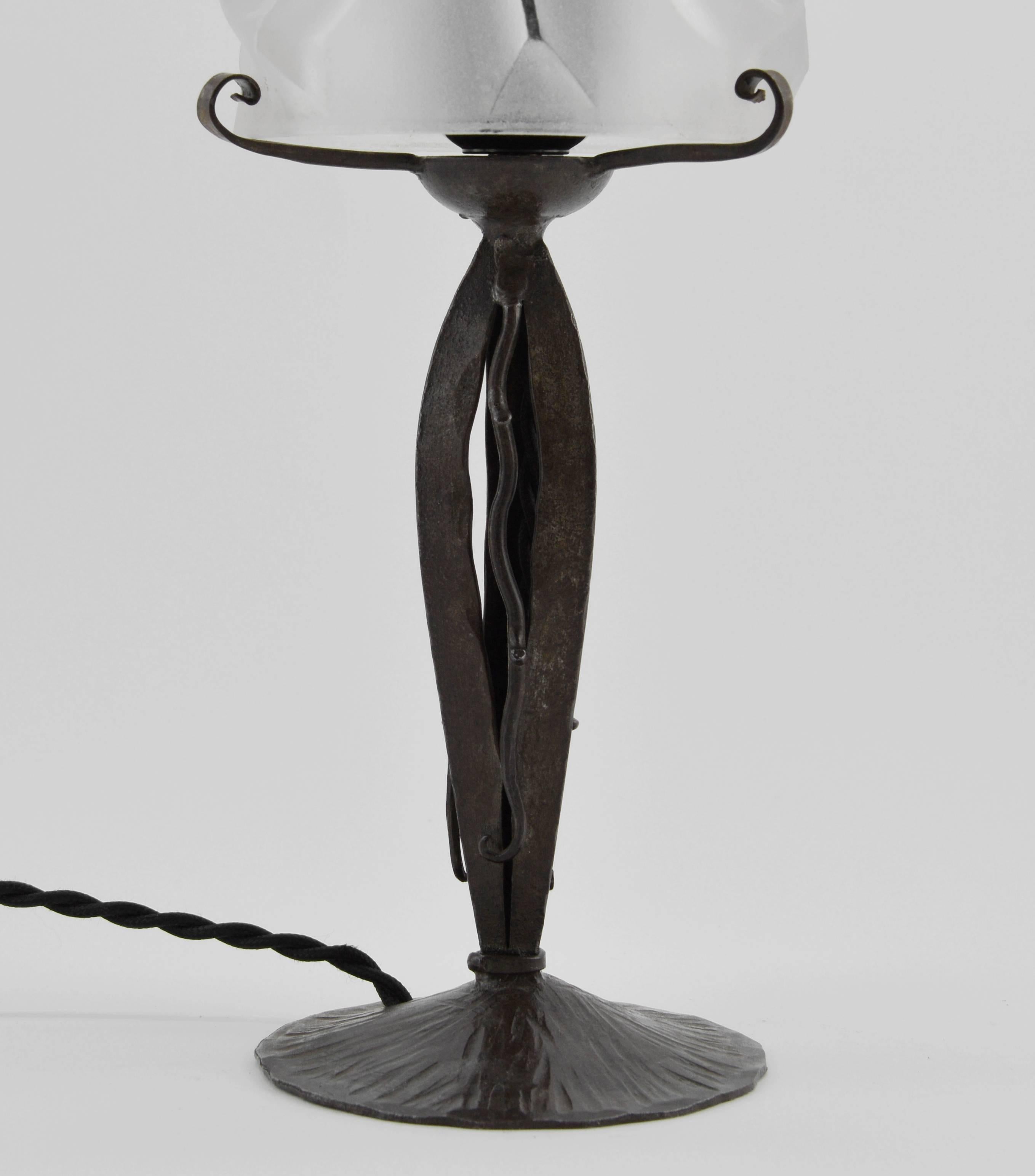 Edouard Cazaux French Art Deco Table Lamp at Degue's, 1928-1930 In Excellent Condition In Saint-Amans-des-Cots, FR
