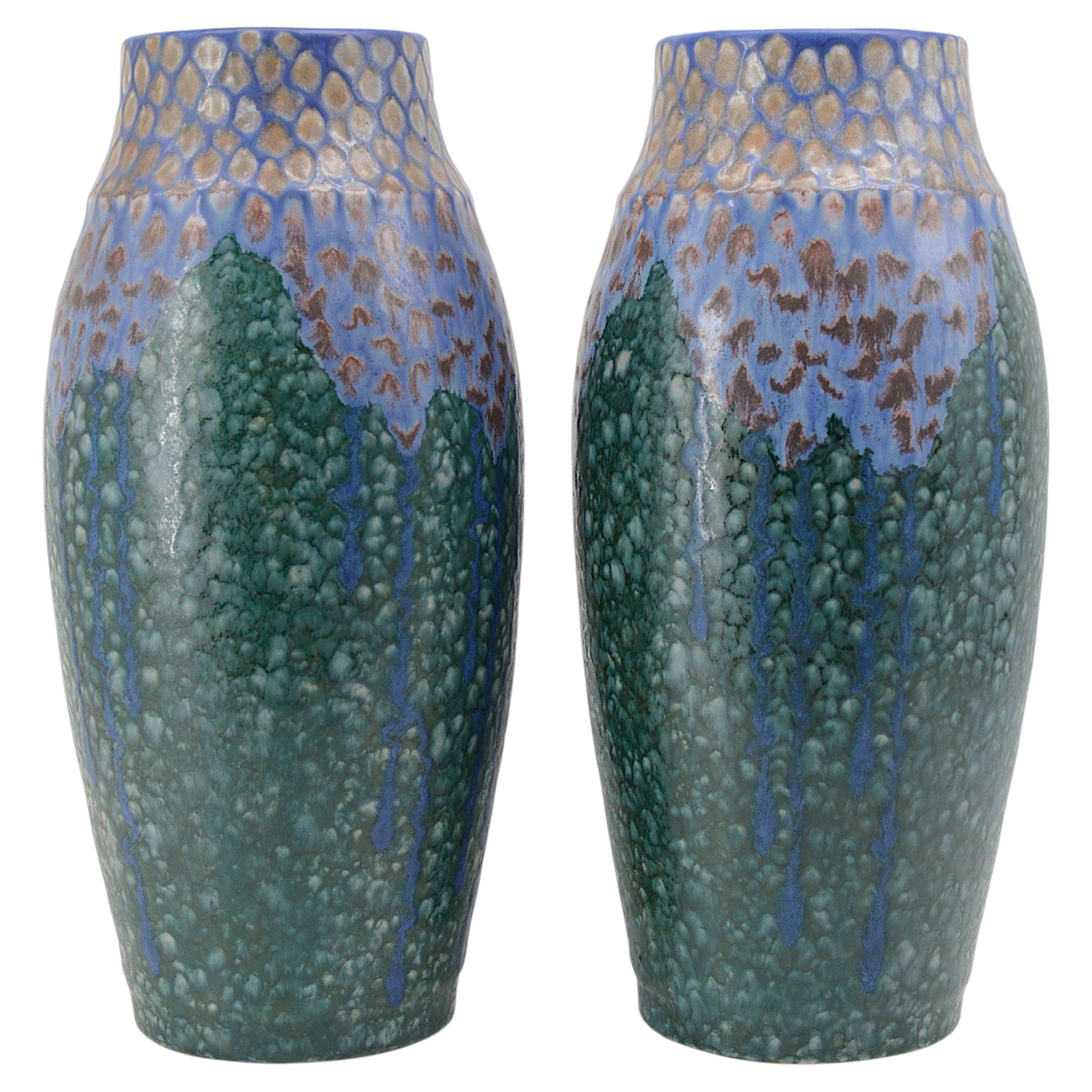 Revernay Seltenes Art-Deco-Vasenpaar aus Keramik, Digoin Sarreguemines, 1920 im Angebot