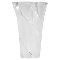Vaso in cristallo “Narcisse” di Lalique France, disegnato da Marc Lalique, anni ’60