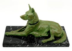 Grande sculpture représentant un berger allemand, œuvre de Louis-Albert Carvin, France, vers 1910
