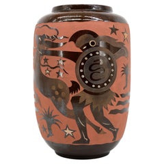 Roger Méquinion, Museale Keramikvase mit antikem Dekor, 1940er Jahre