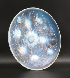 Verlys France Art Deco Opalescent Glass Water Lily Bowl, 1925