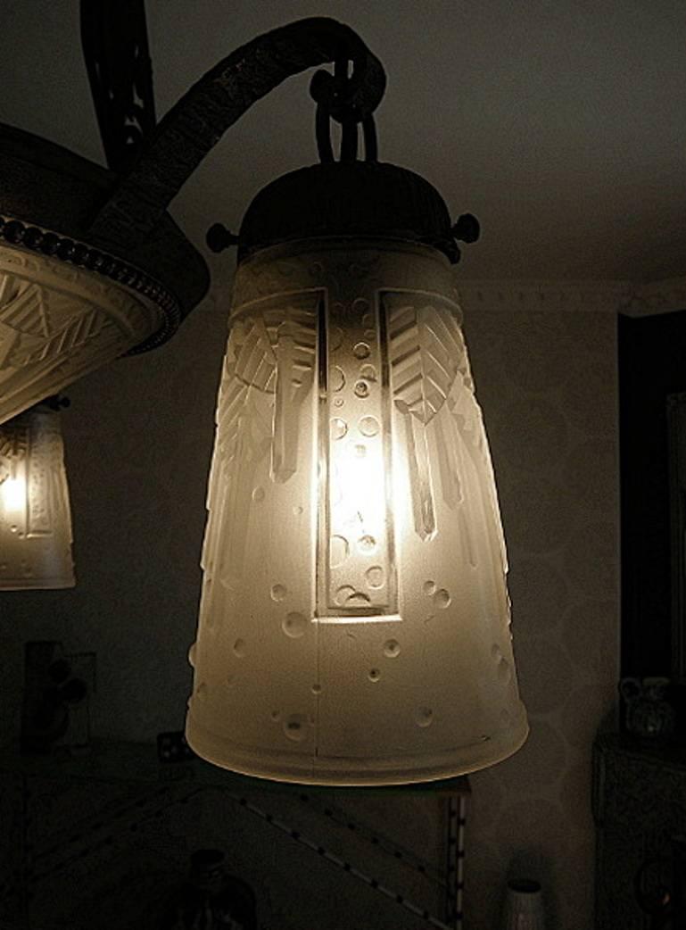Early 20th Century Muller Freres and Fag French Art Deco Chandelier, 1925