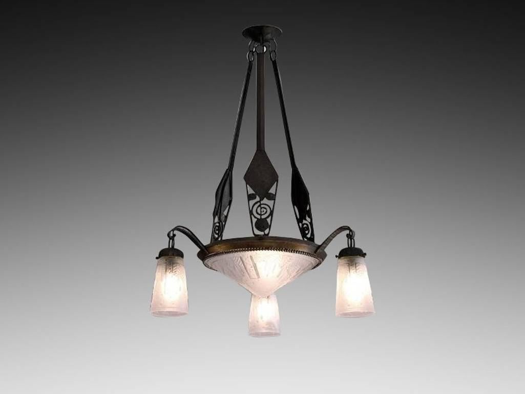 Muller Freres and Fag French Art Deco Chandelier, 1925 3
