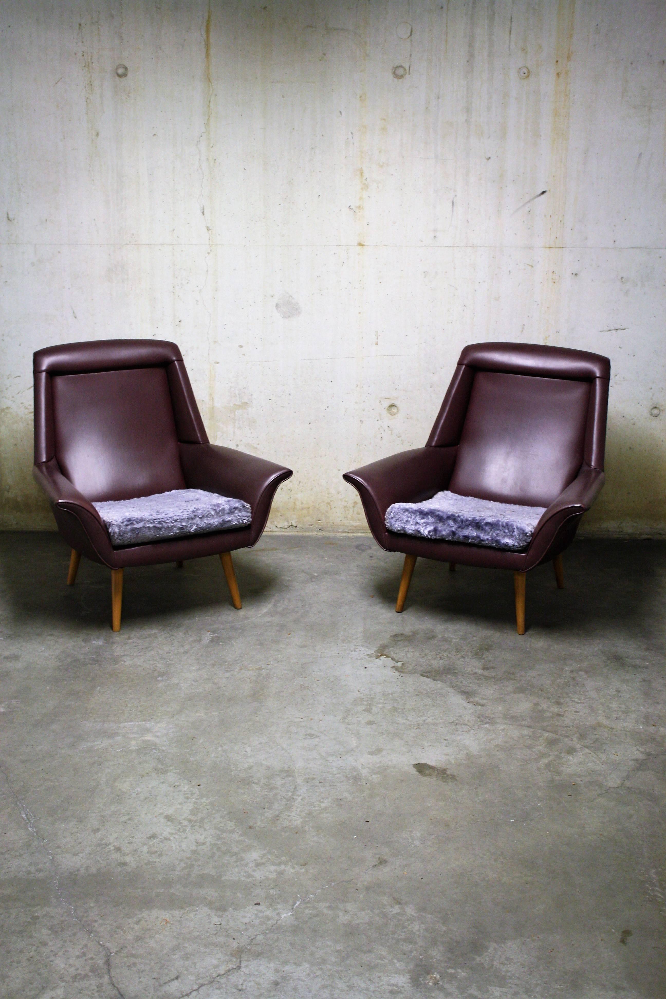 Mid-Century Modern Pair of Vintage Purple Cocktail Chairs, 1960s