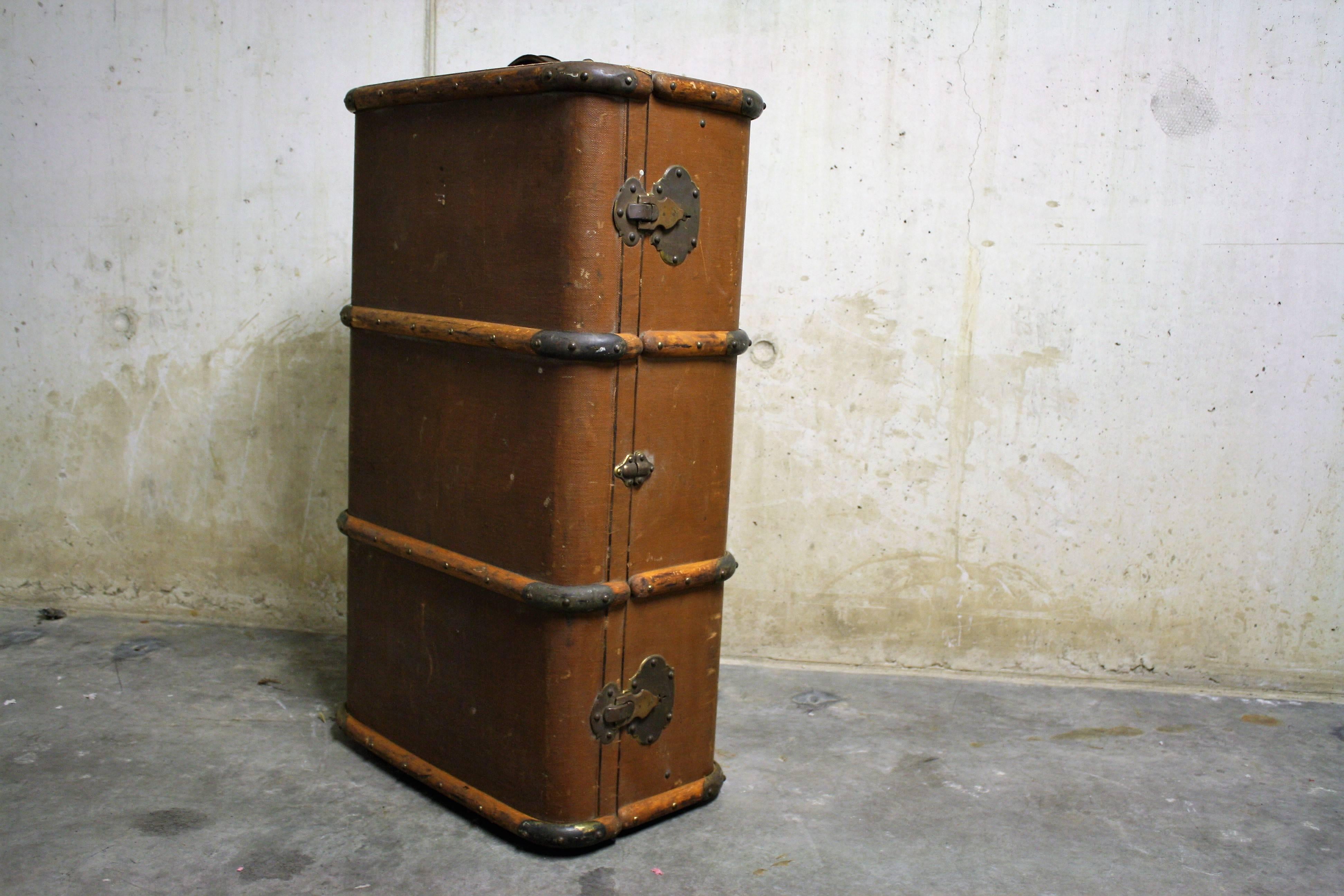 Antique Suitcase or Travel Trunk, 1930s In Good Condition In Sint Joris Weert, BE
